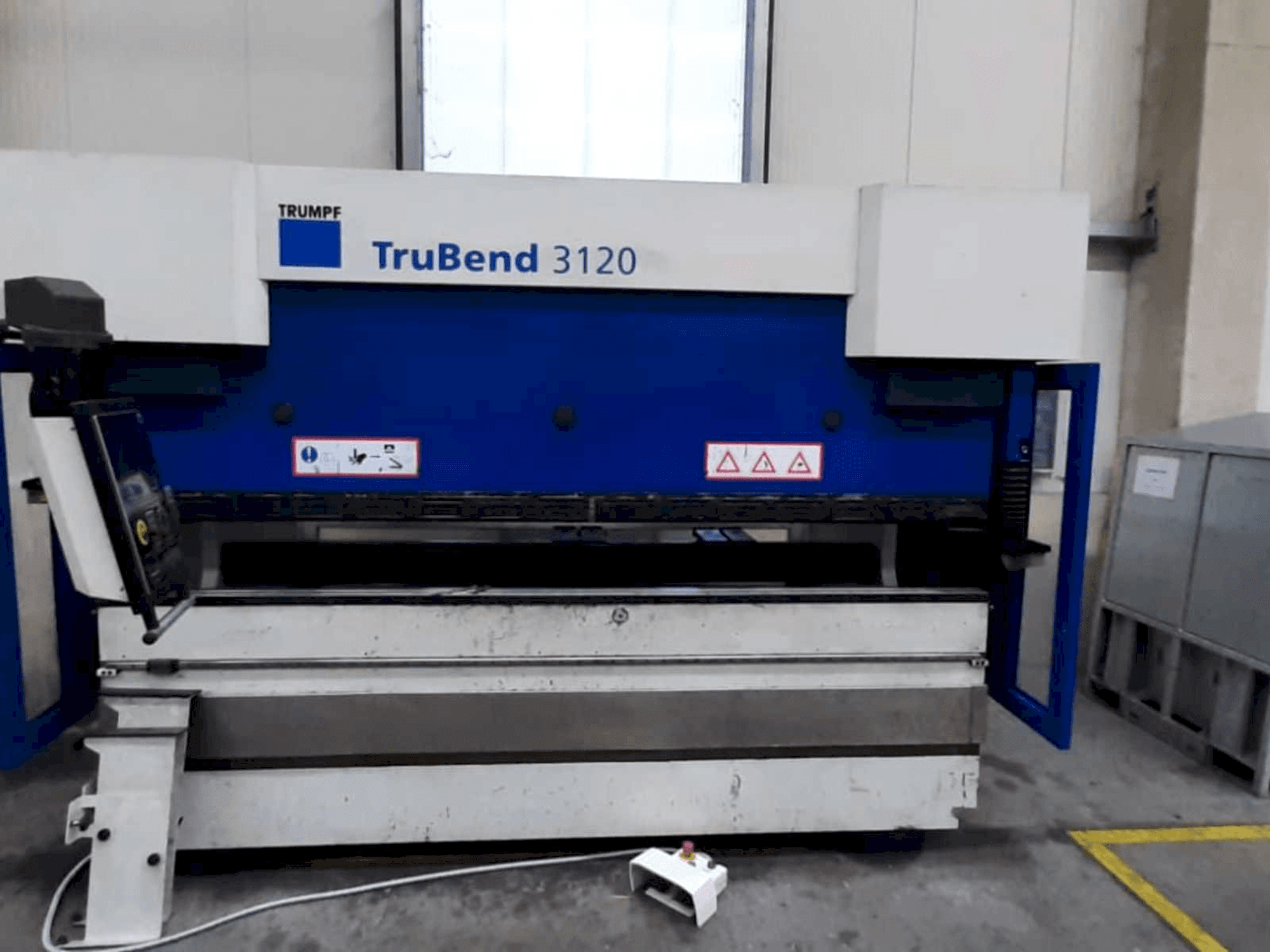 Prikaz stroja Trumpf TruBend 3120 sprijeda