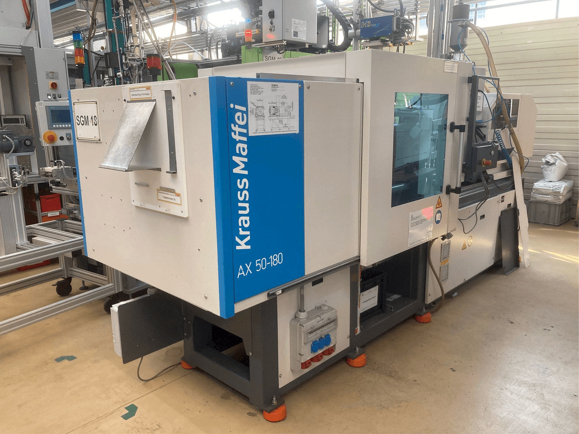 Prikaz lijeve strane stroja Krauss Maffei AX 50-180