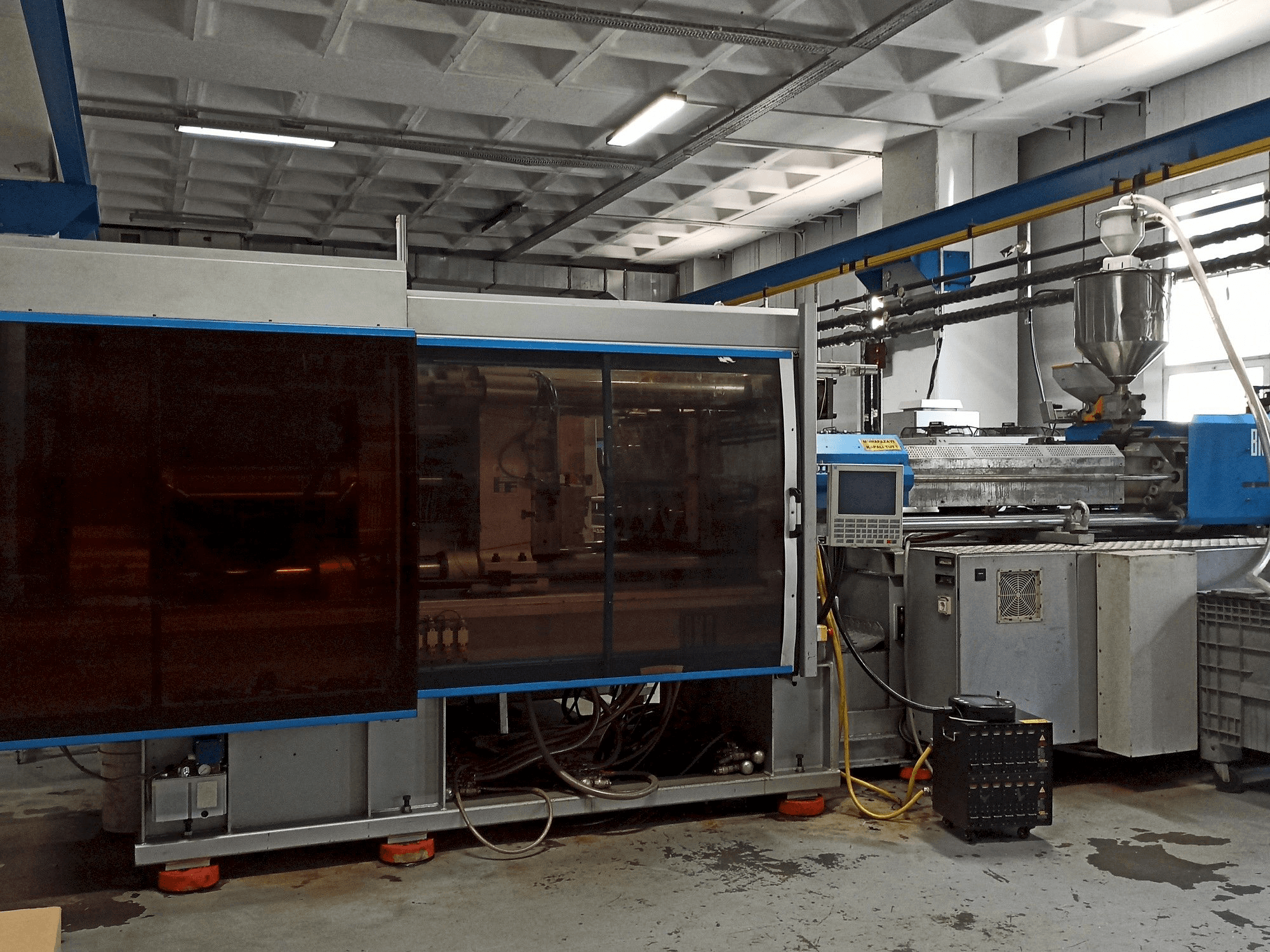 Prikaz stroja BMB KW 38PI/2200 sprijeda