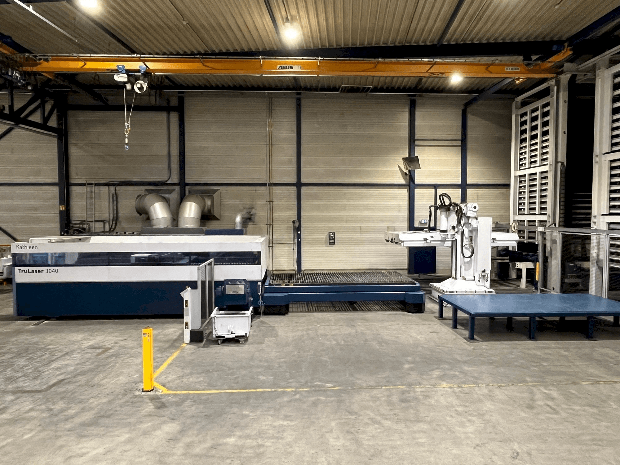Prikaz stroja Trumpf TruLaser 3040 6kW CO2 + Liftmaster sprijeda