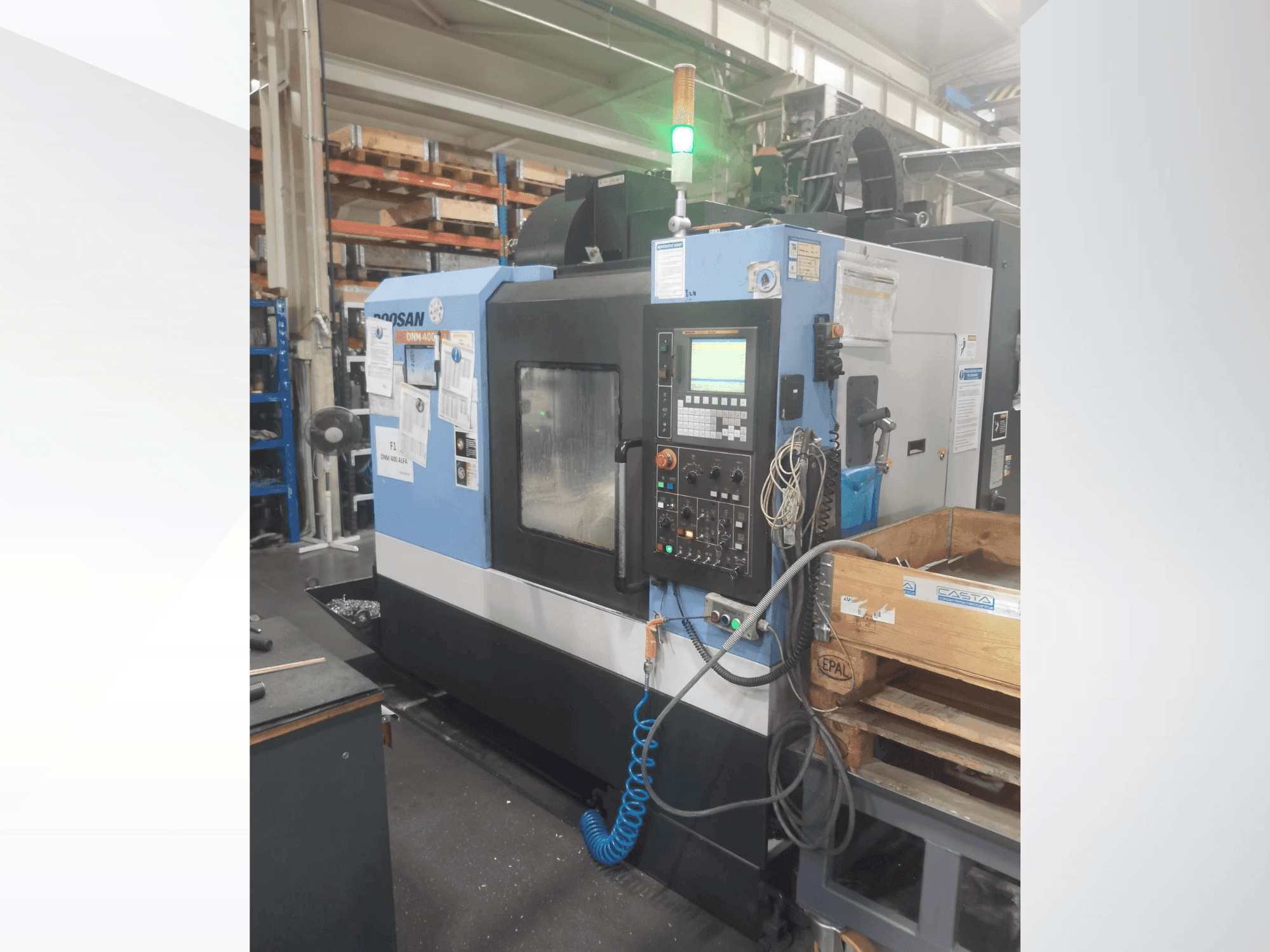 Prikaz stroja DOOSAN DNM 400A sprijeda