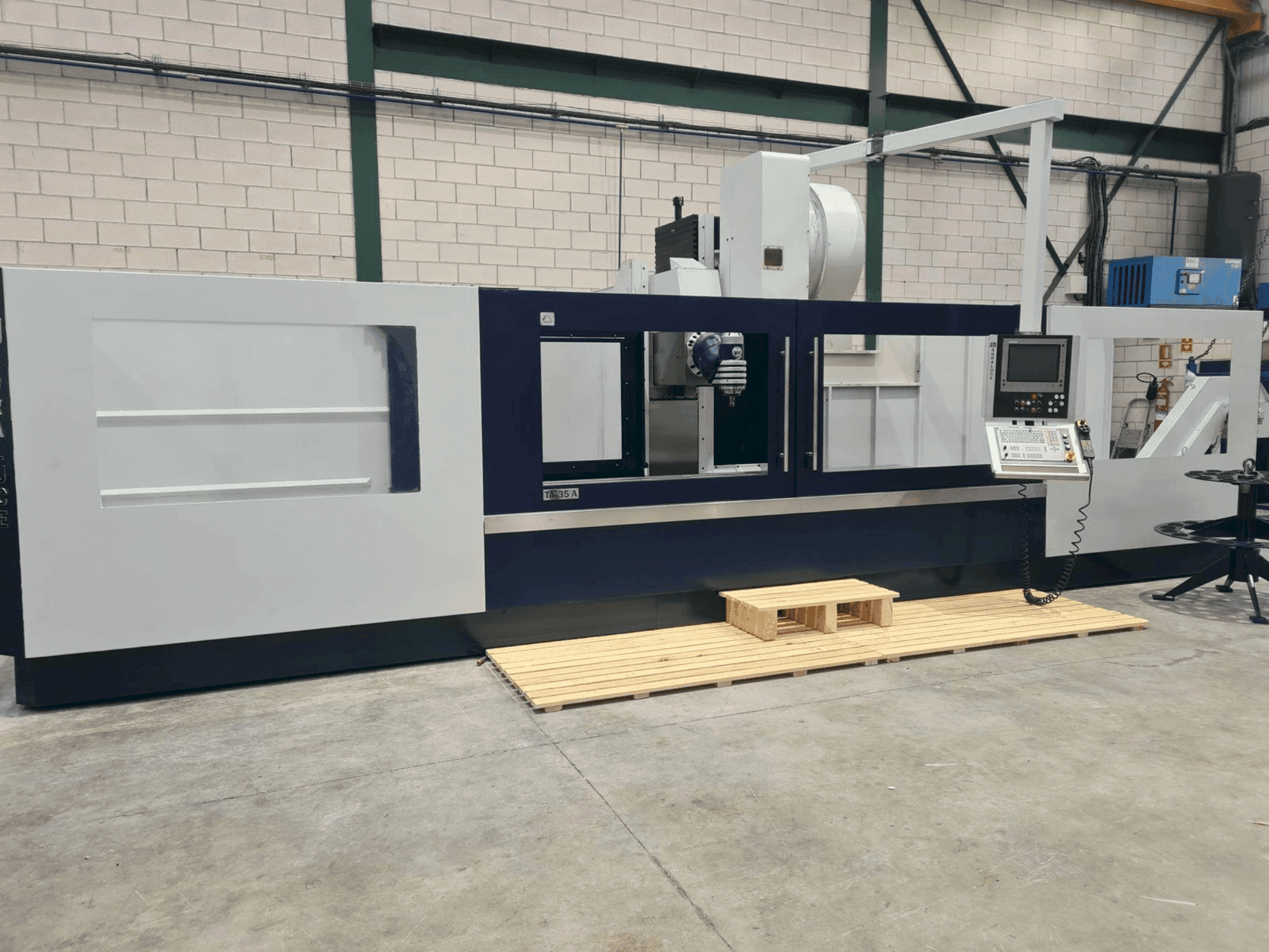 Prikaz stroja Soraluce TA-35A sprijeda