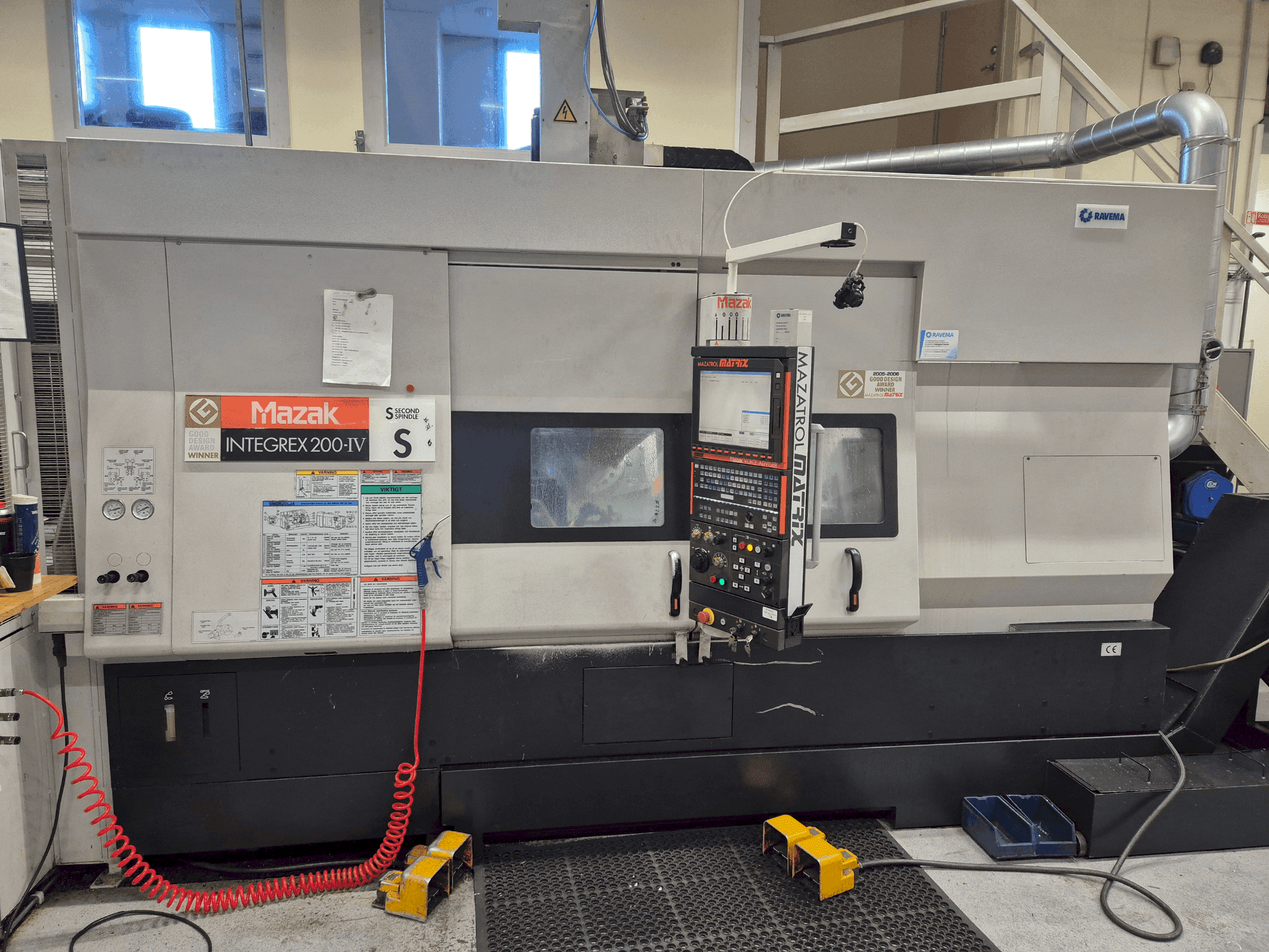Prikaz stroja Mazak Integrex 200 IV S with Gantry loader sprijeda