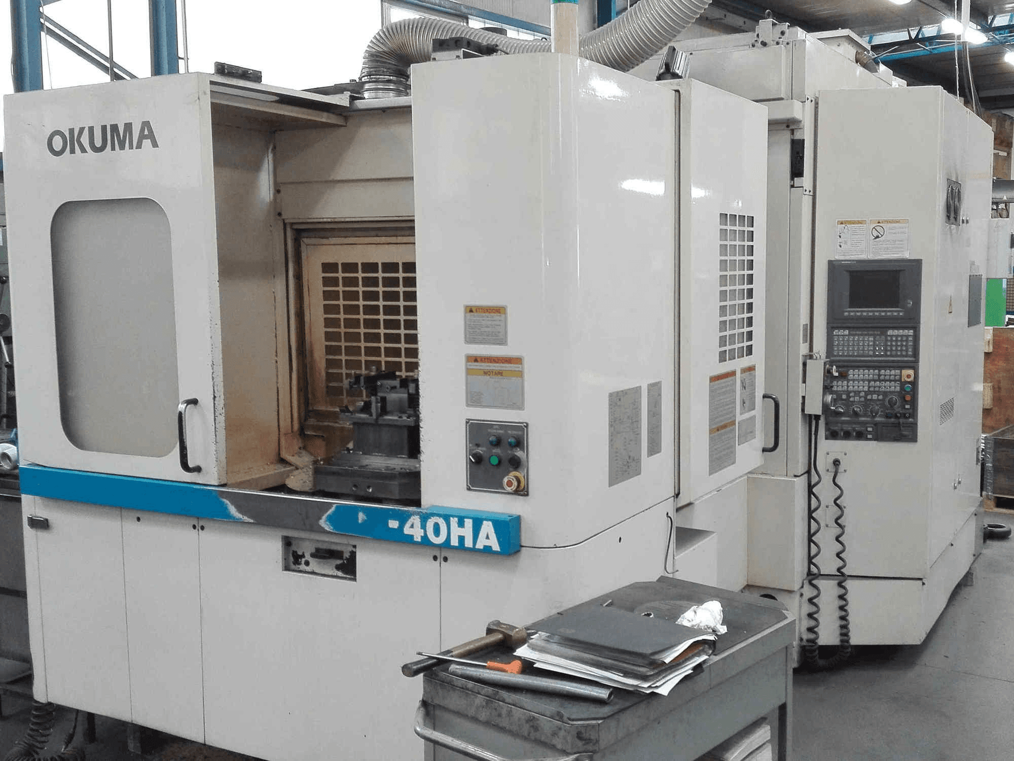 Prikaz stroja Okuma MX 40HA sprijeda