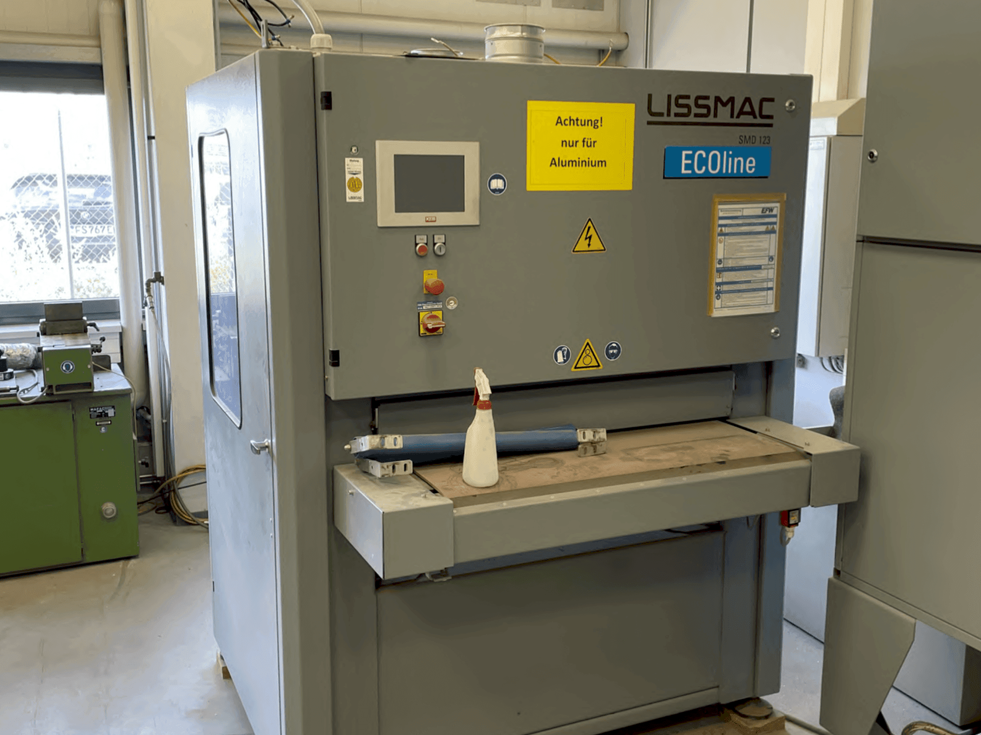 Prikaz stroja LISSMAC SMD 123 RE sprijeda