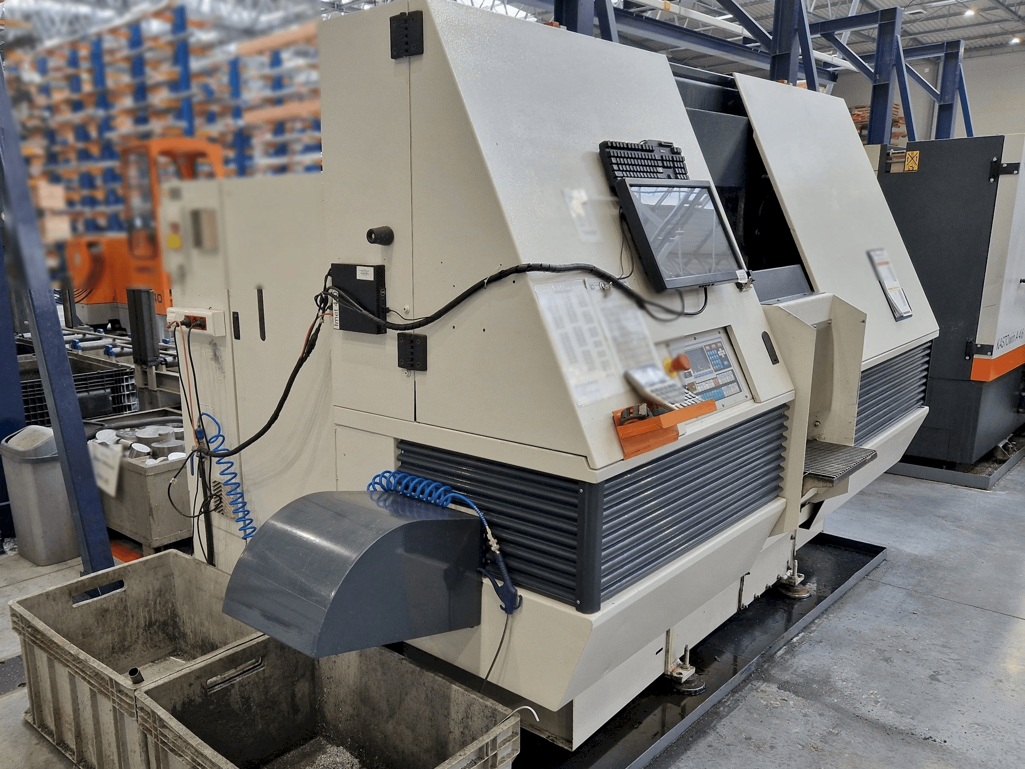 Prikaz stroja Imet X-TECH 410 sprijeda