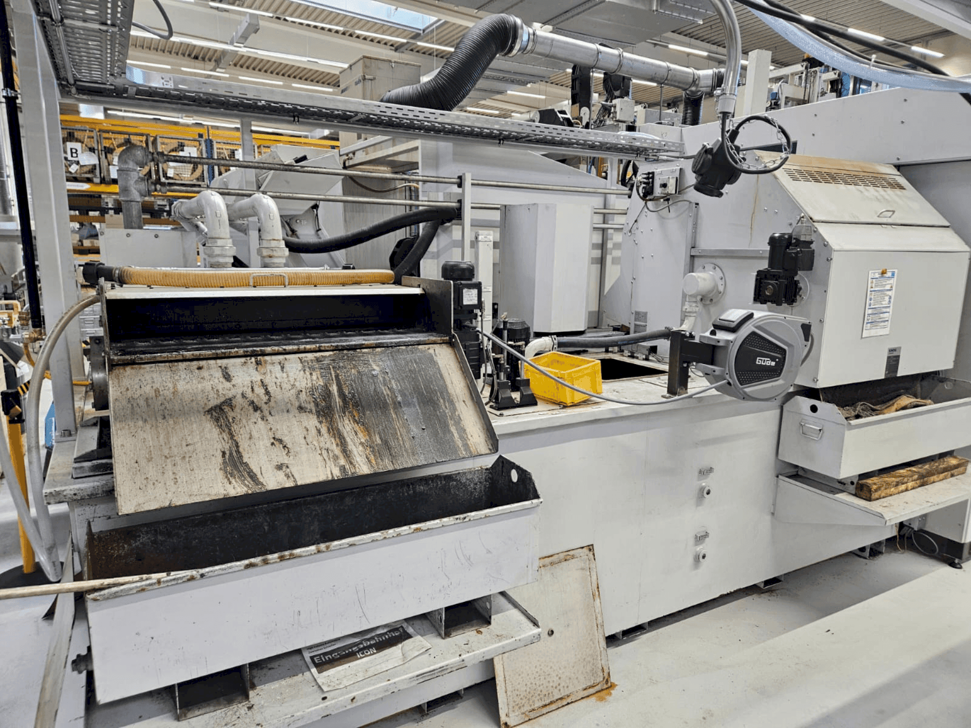 Prikaz stroja ICON 6-250 sprijeda