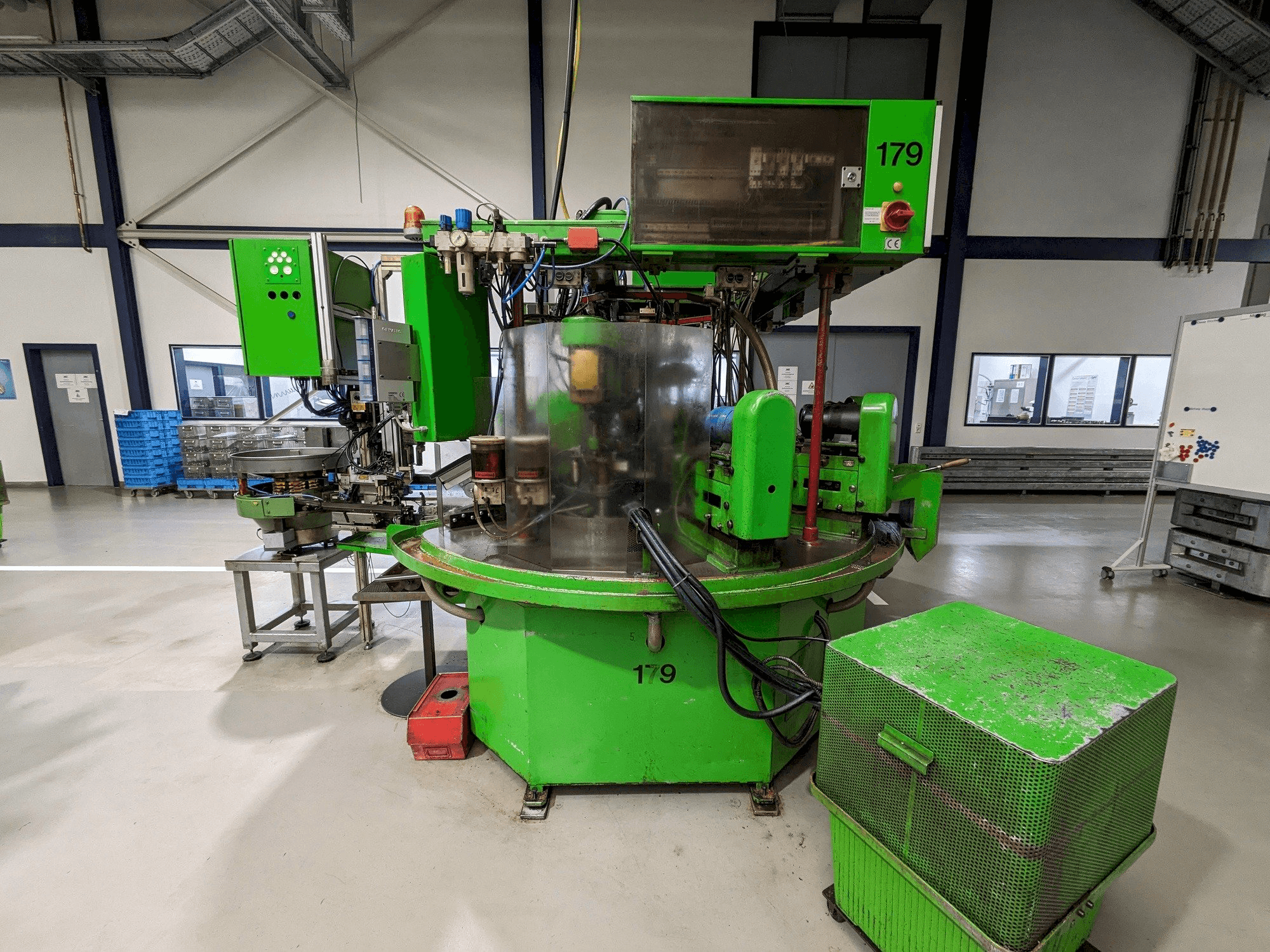 Prikaz stroja SIHN Ring piece sprijeda