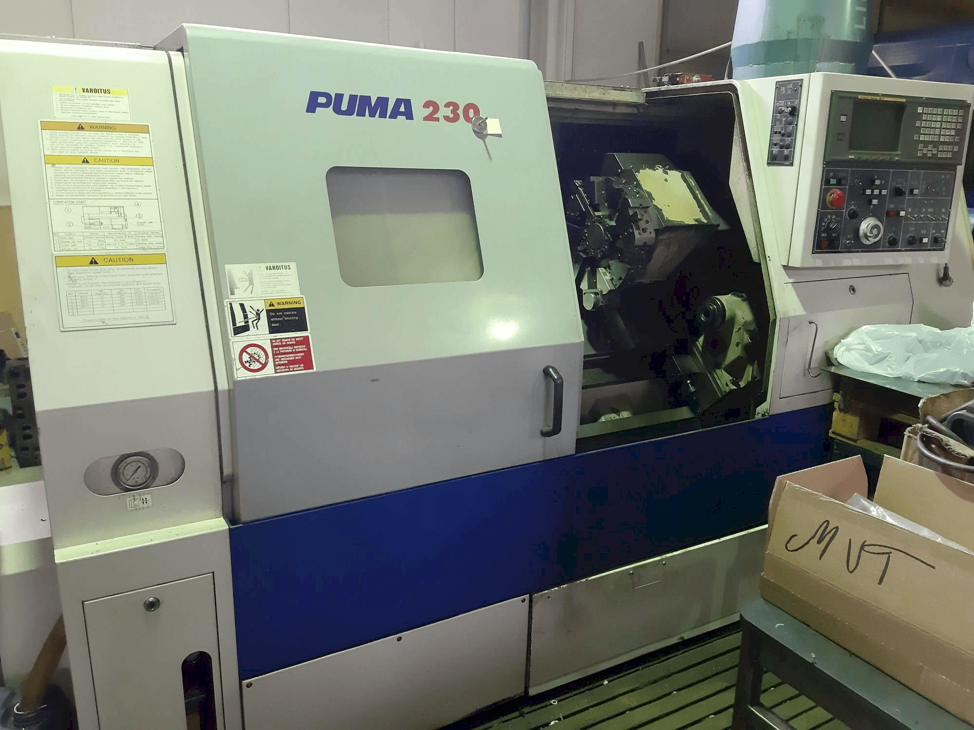 Prikaz stroja DAEWOO PUMA 230 sprijeda