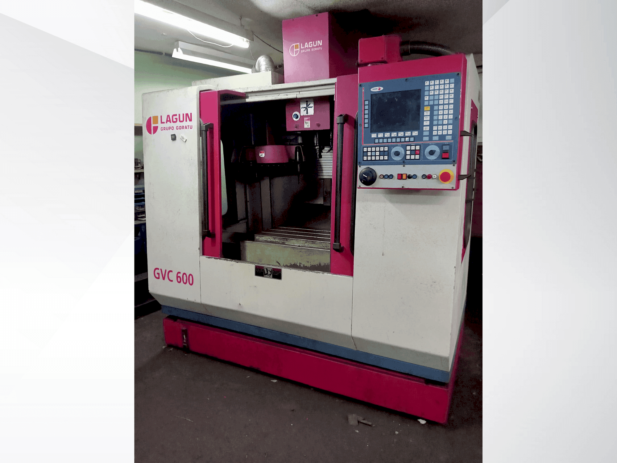 Prikaz stroja LAGUN GVC 600 sprijeda