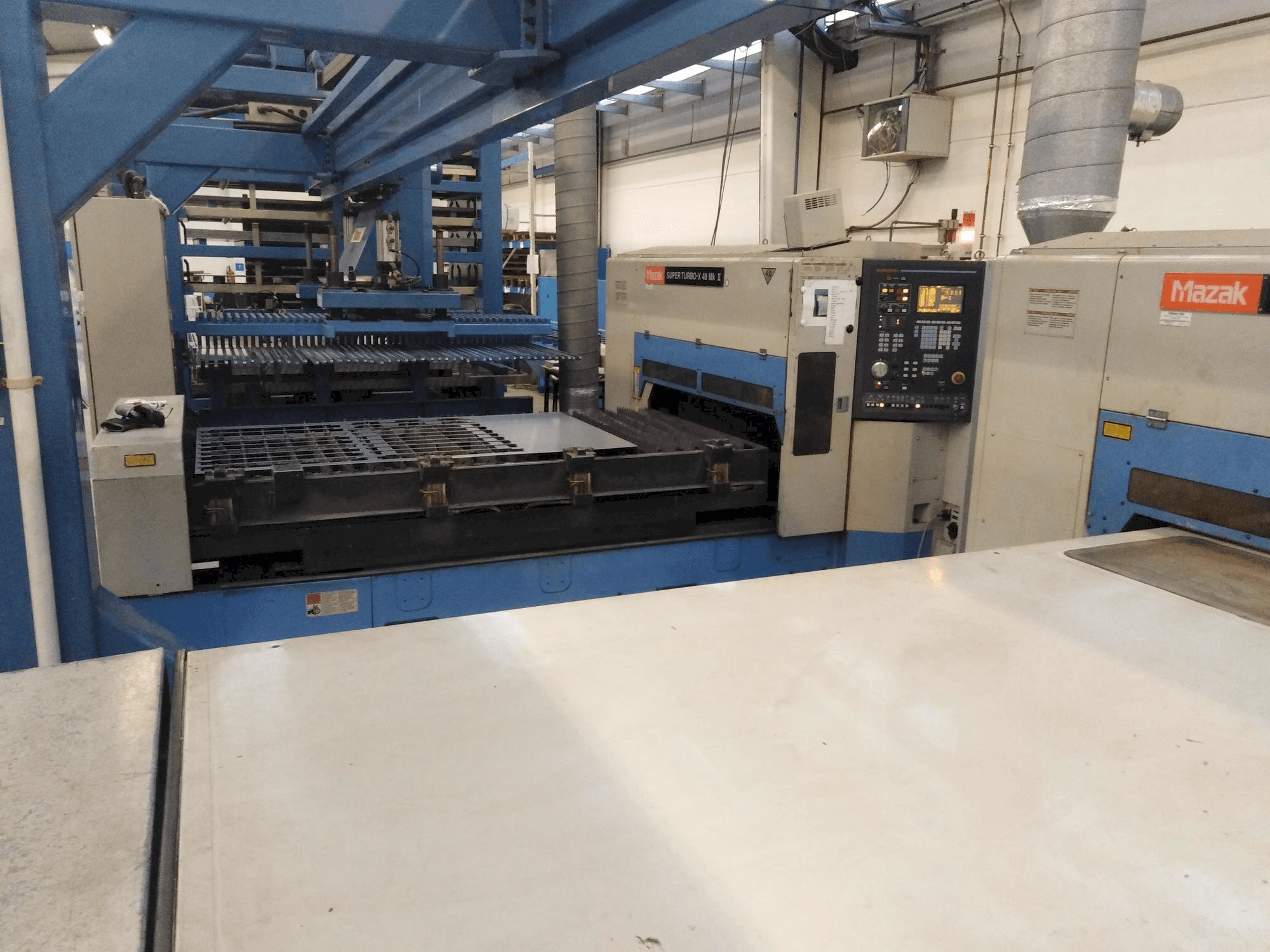 Prikaz stroja Mazak stx-48 Mark II sprijeda