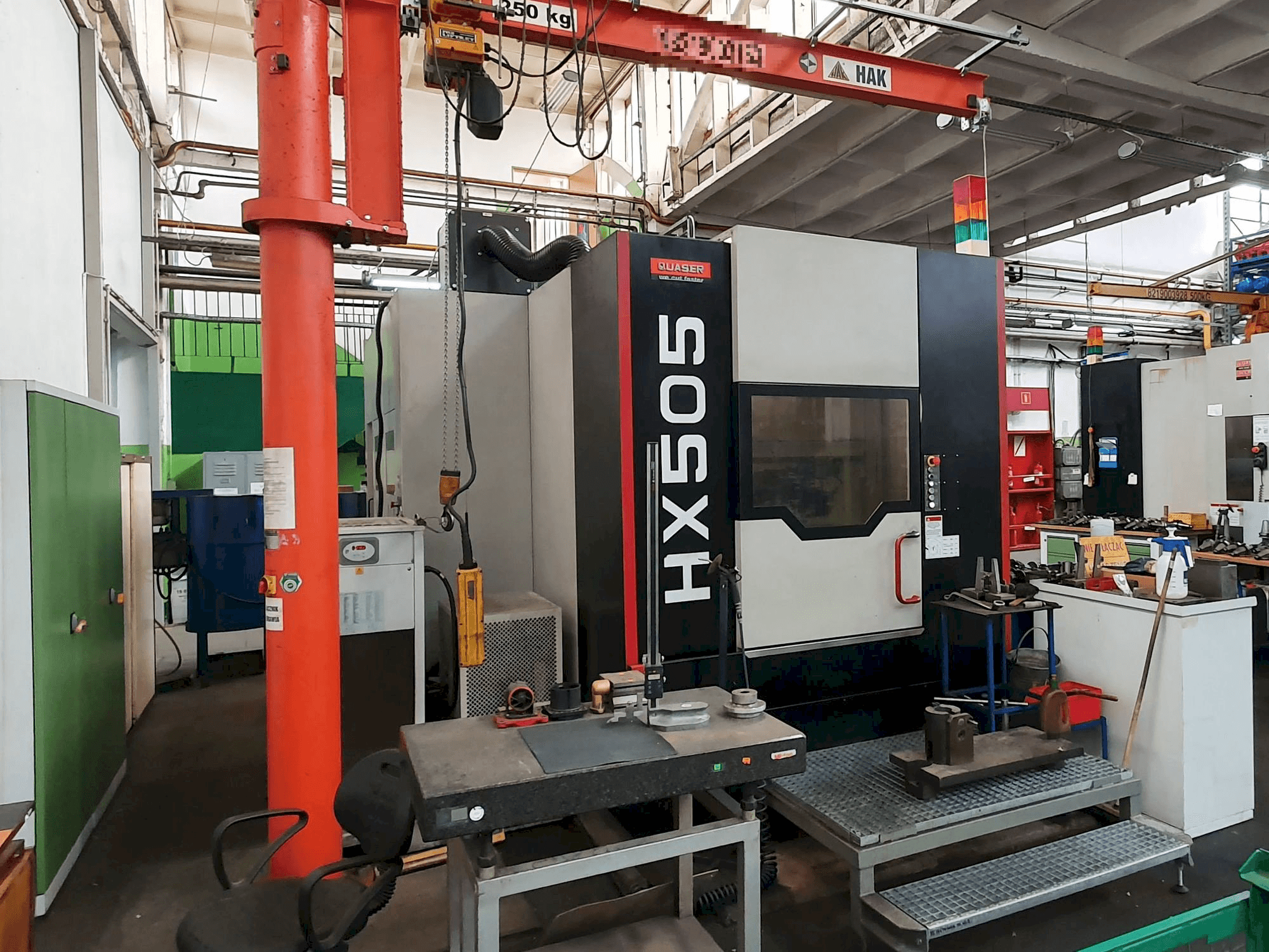 Prikaz stroja Quaser HX505 AP / 6B sprijeda