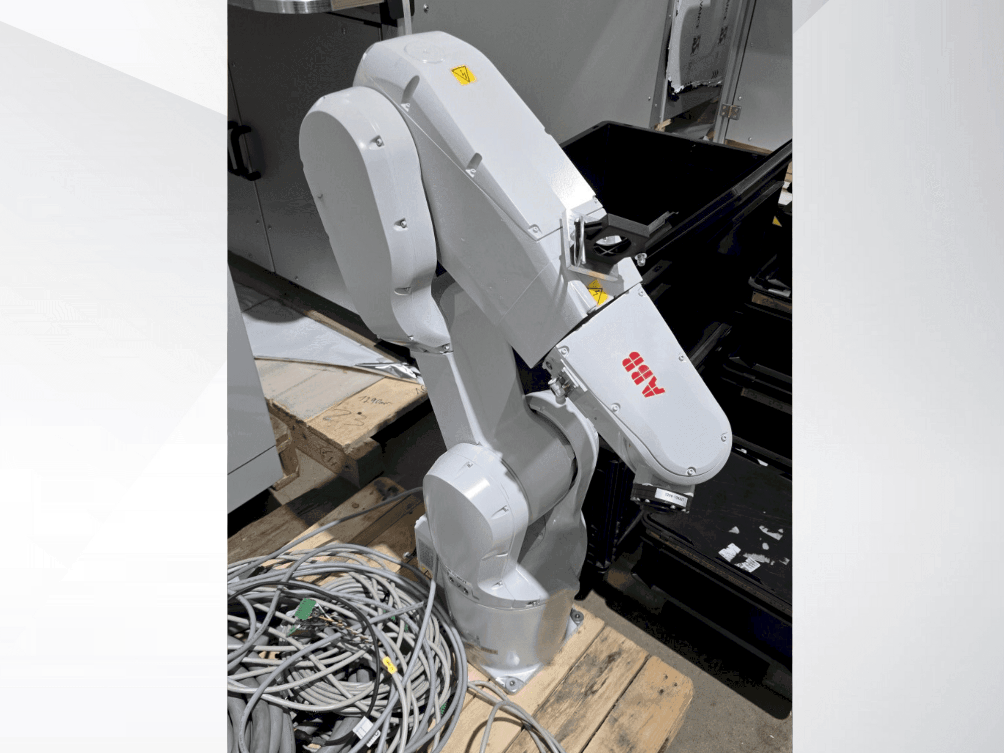 Prikaz stroja ABB IRB 1200-5/0.9 sprijeda