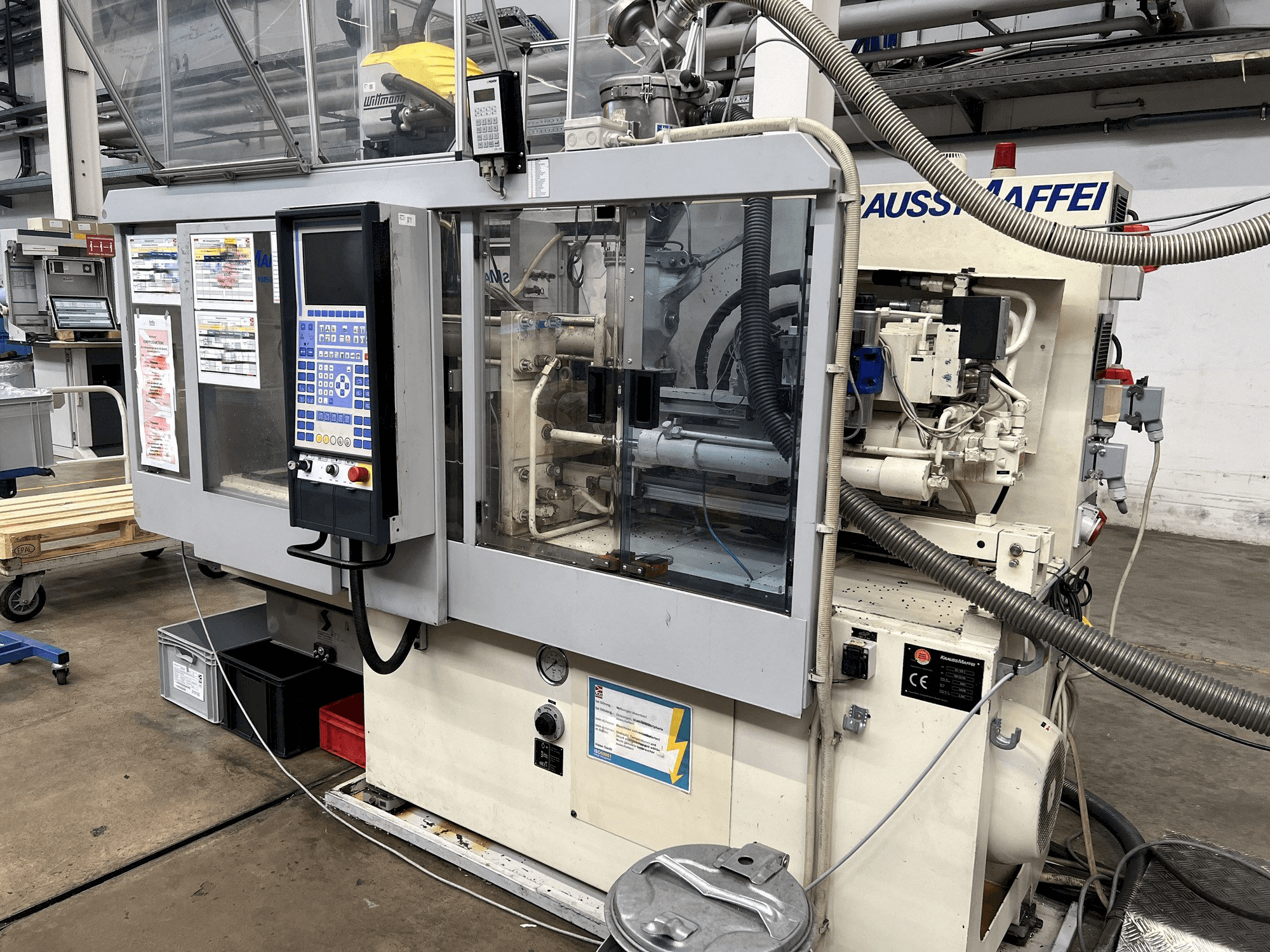 Prikaz stroja Krauss Maffei KM 50-125 C1 sprijeda