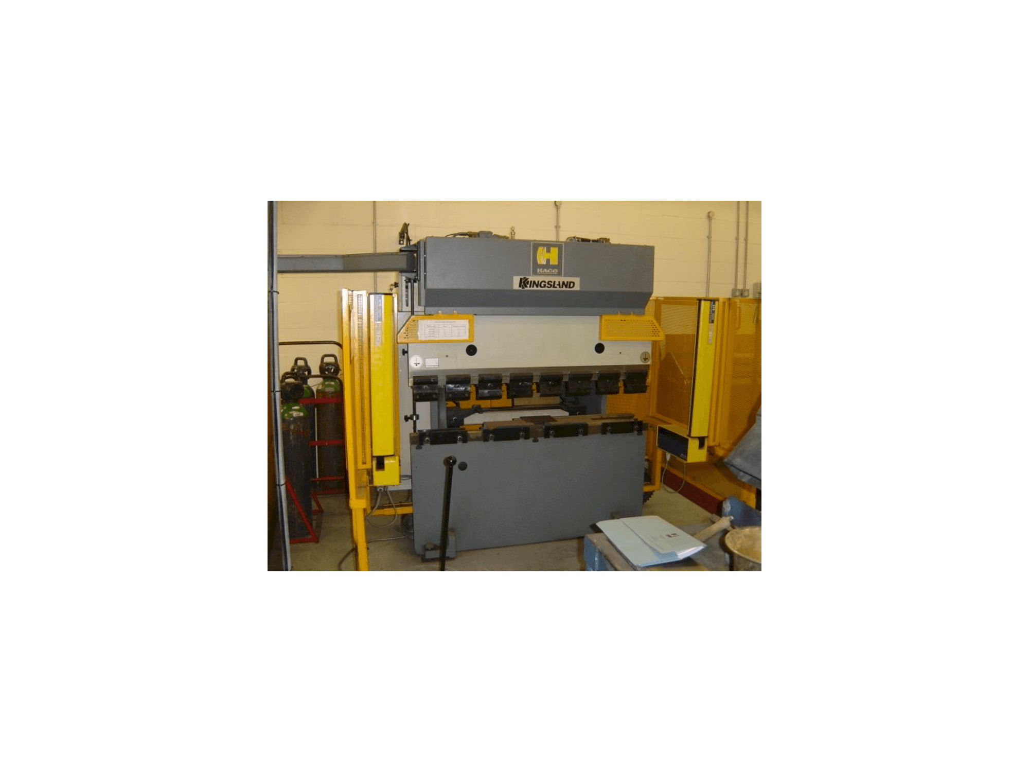 Prikaz stroja HACO PPM 1640 sprijeda