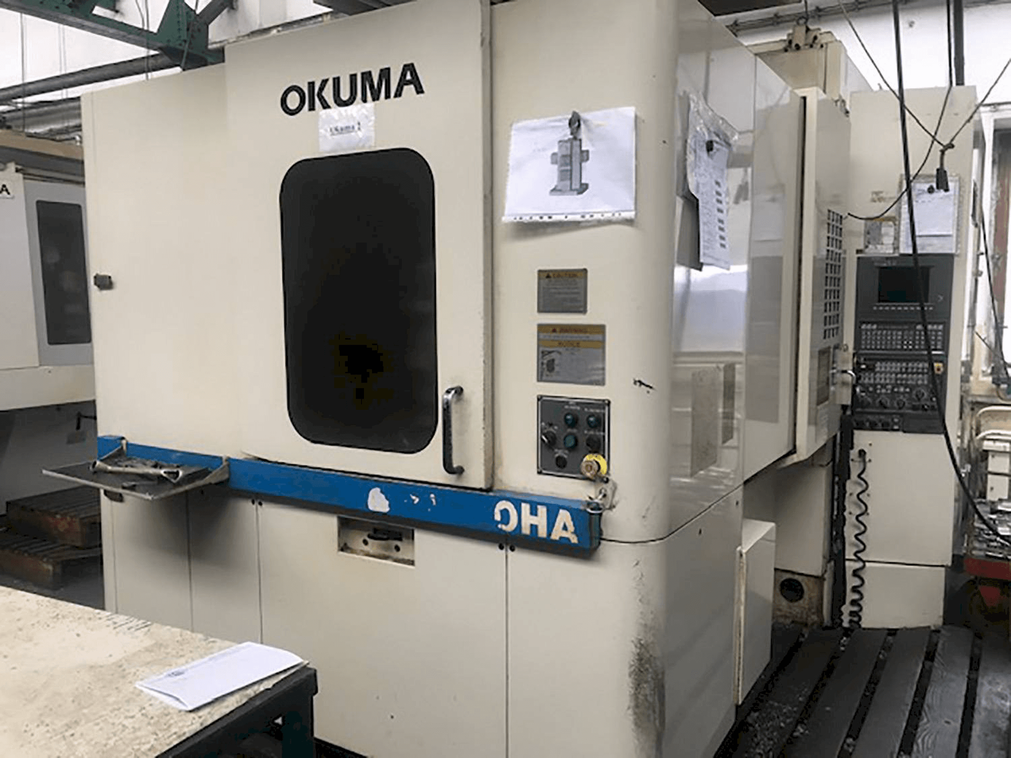 Prikaz stroja Okuma MX-40HA sprijeda