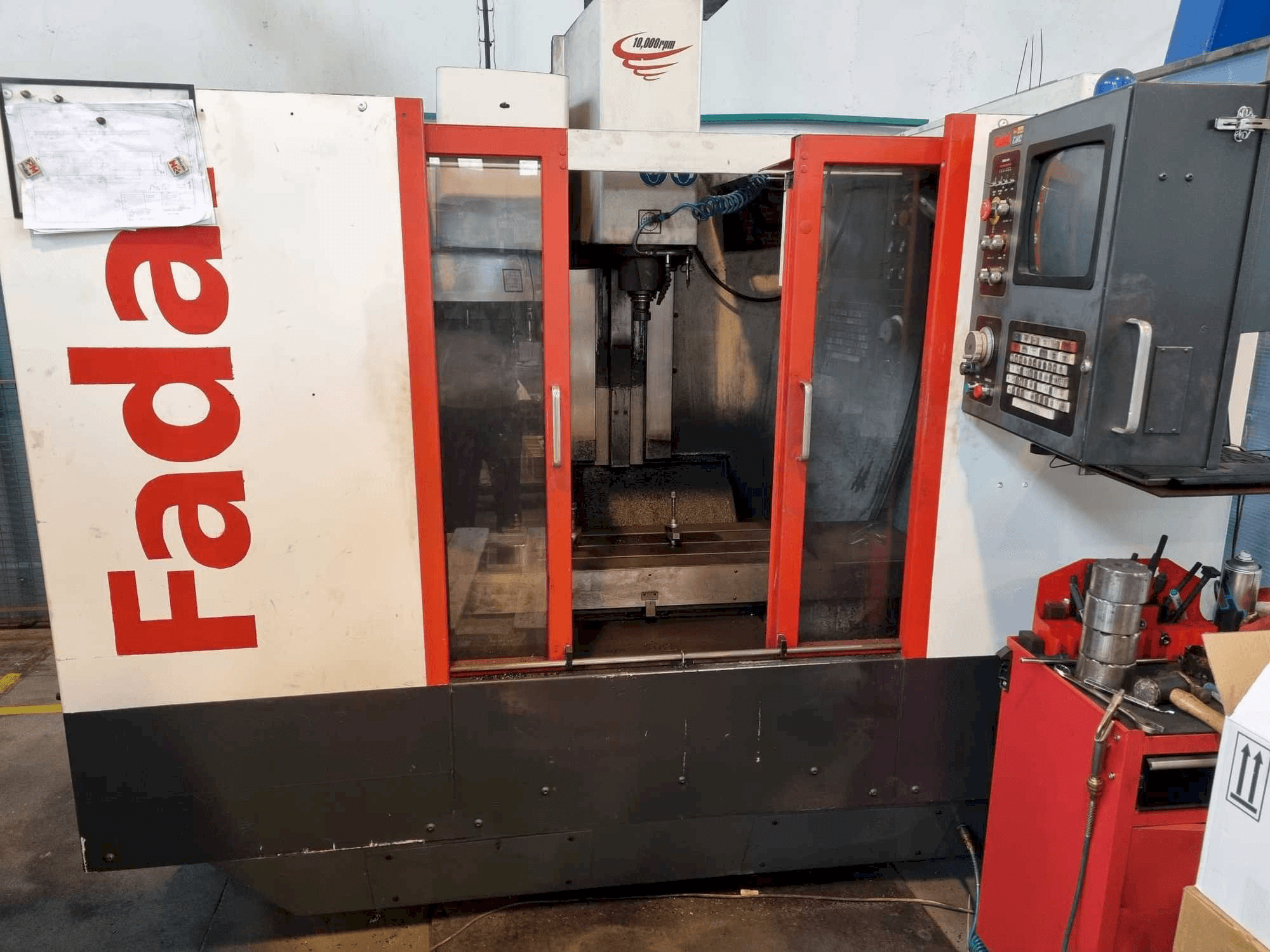 Prikaz stroja FADAL VMC 3016 sprijeda