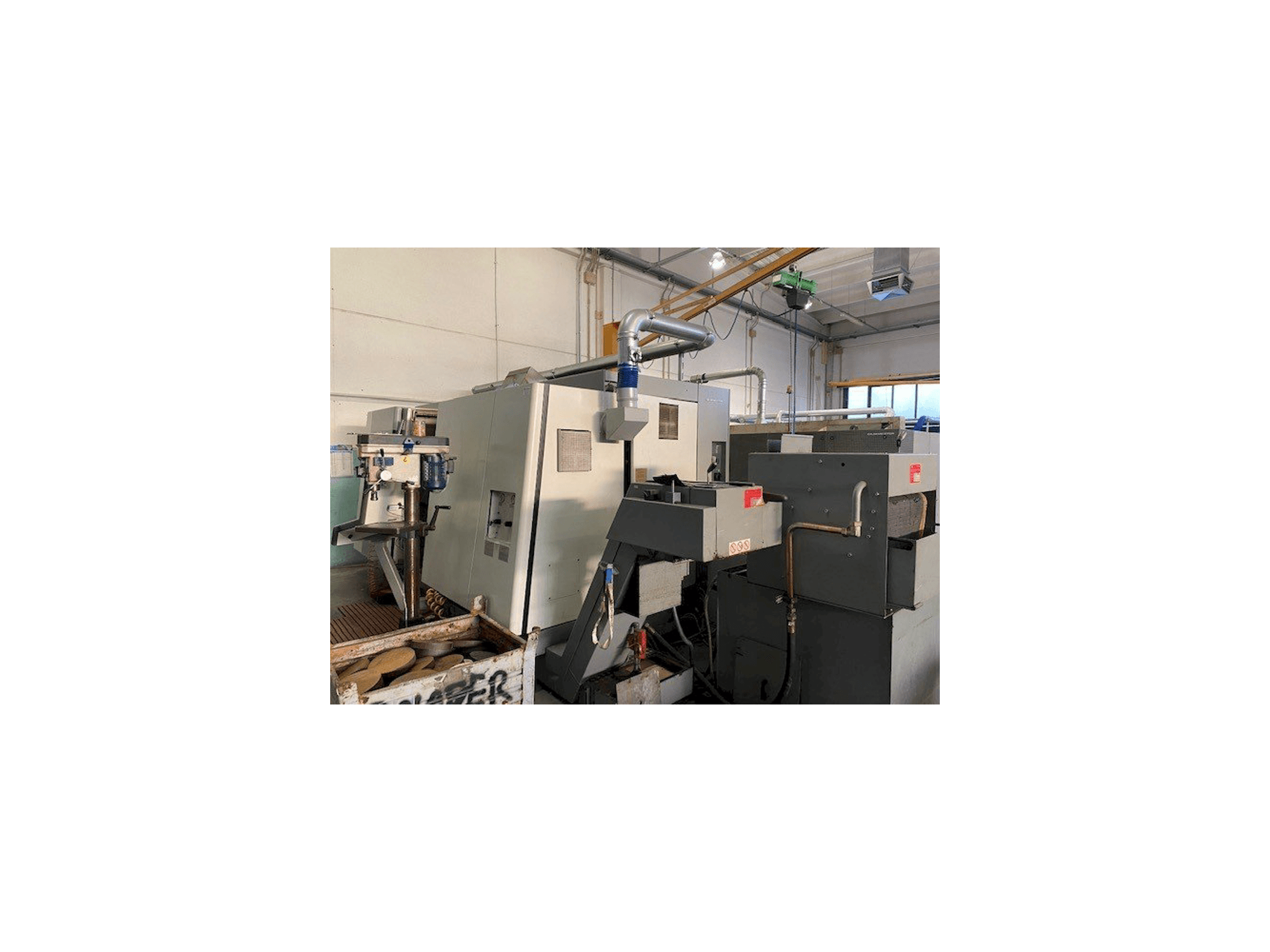 Prikaz stroja Gildemeister GMX200 sprijeda