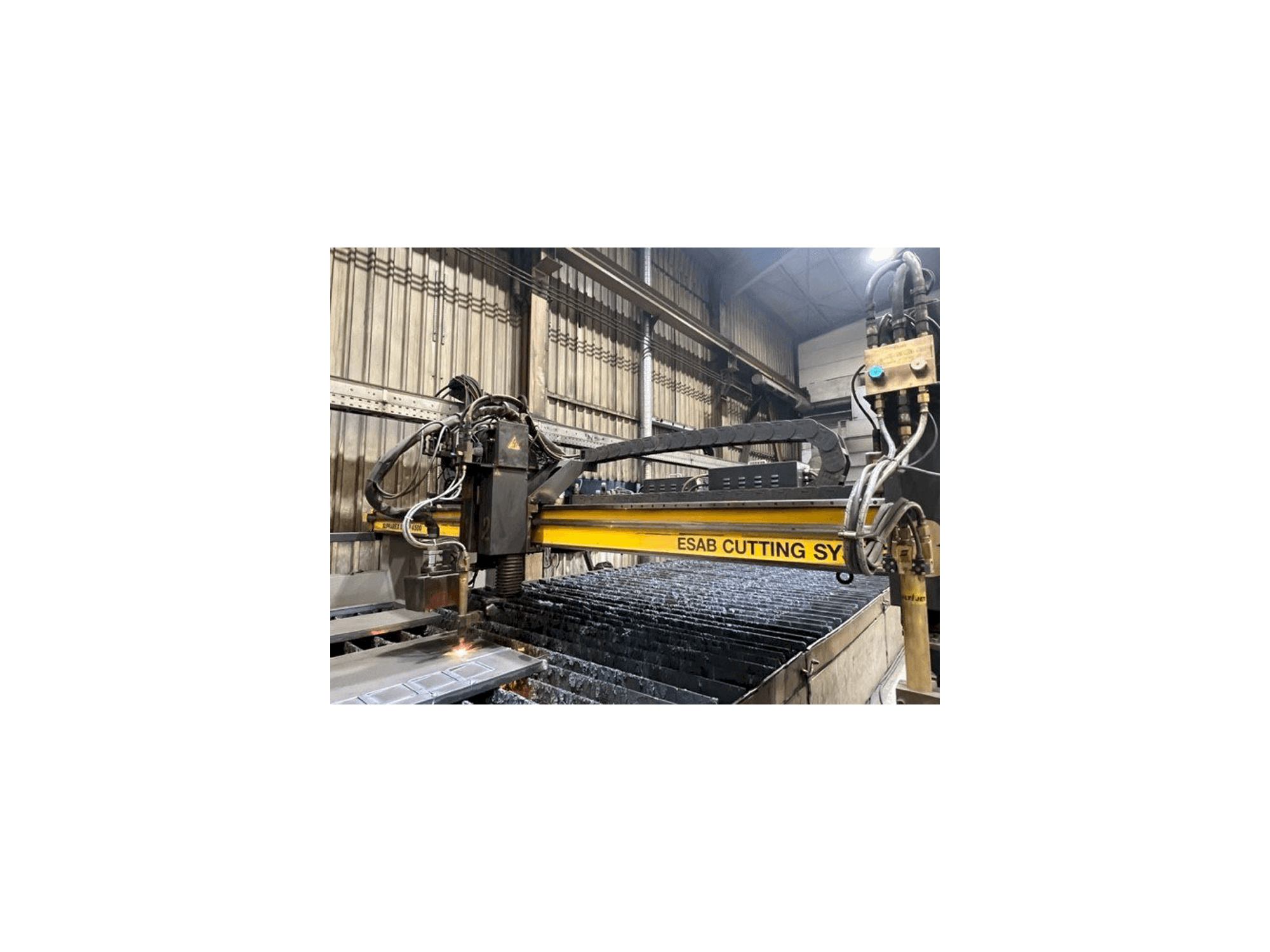 Prikaz stroja ESAB SXE-P14500 SUPRAREX sprijeda