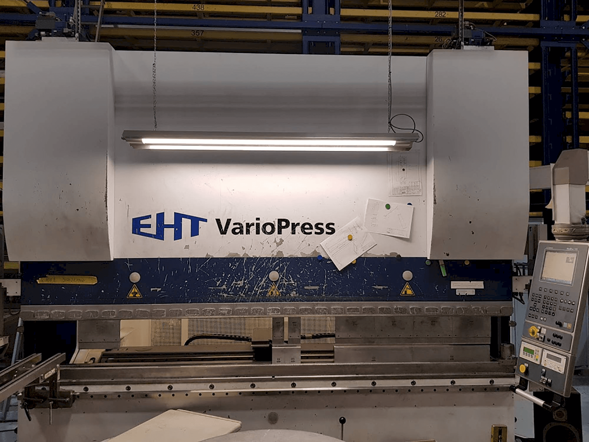 Prikaz stroja EHT VarioPress 170-30 sprijeda
