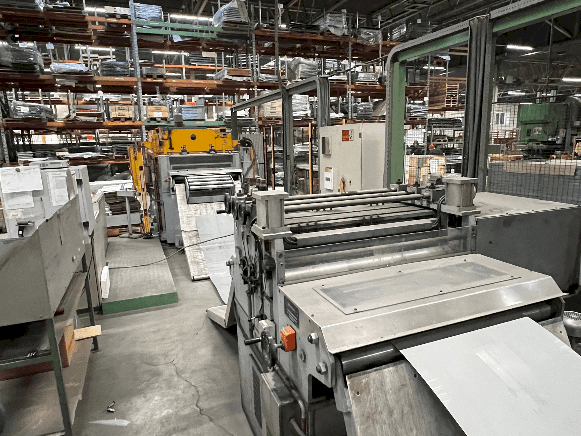 Prikaz stroja MECASTEEL Coil Press Feeding Line sprijeda