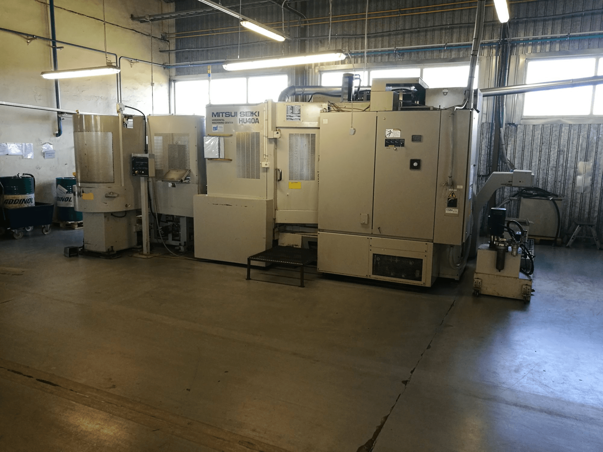 Prikaz 1 stroja Mitsui Seiki HU40A sprijeda