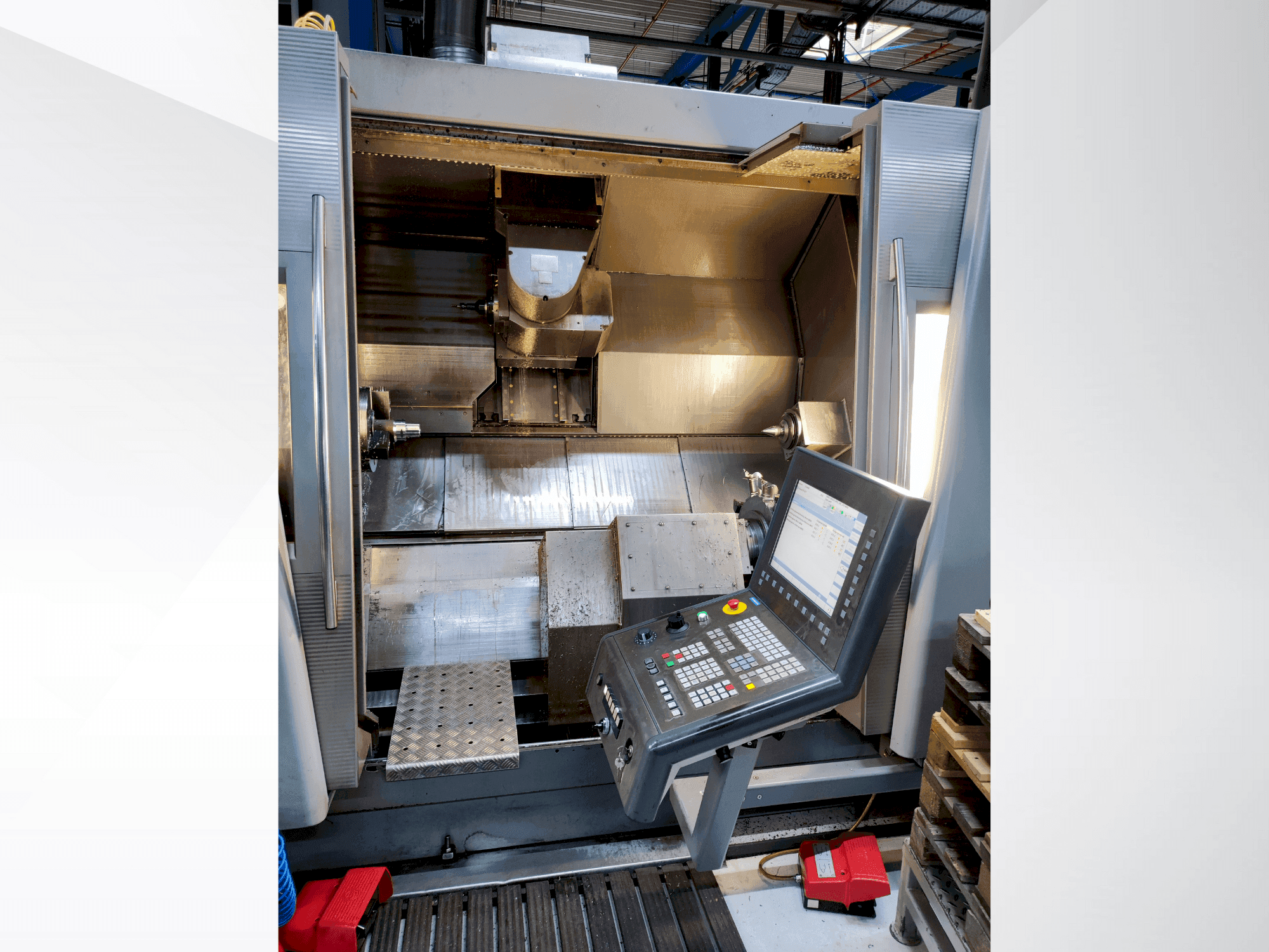 Prikaz stroja Gildemeister GMX 400 linear sprijeda