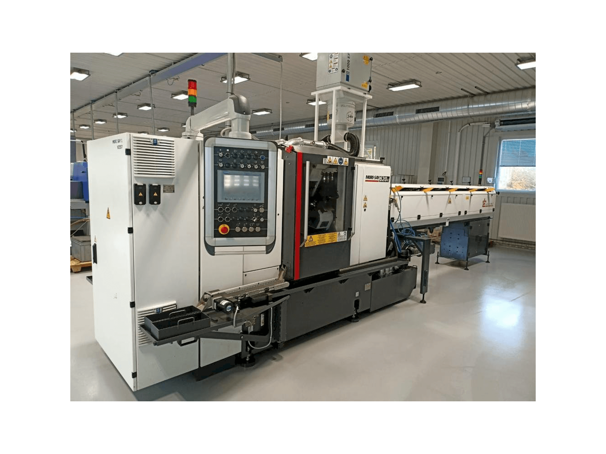 Prikaz stroja MORI SAY 620 AC sprijeda