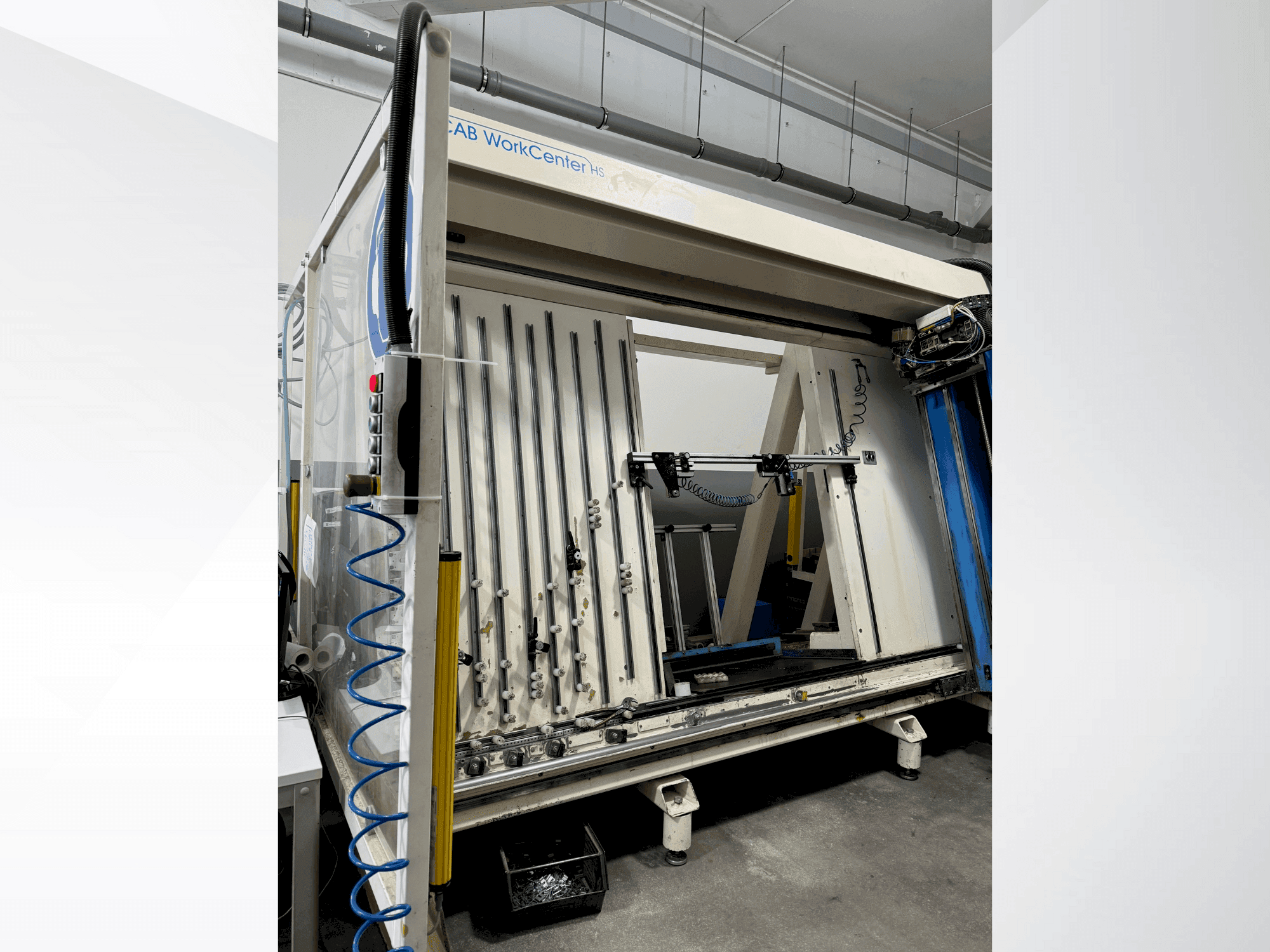 Prikaz stroja STEINHAUER eCAB workCenter HS sprijeda