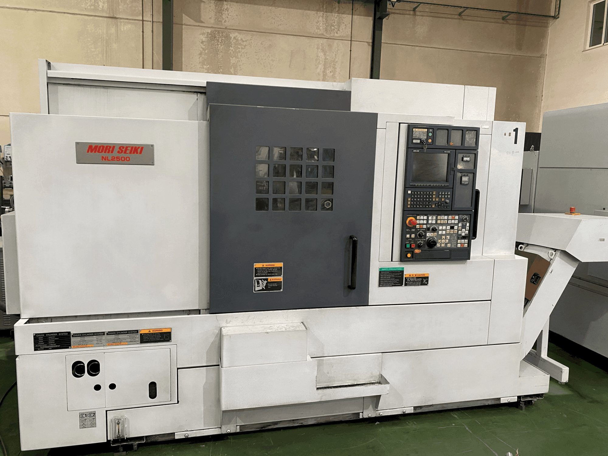 Prikaz stroja MORI SEIKI NL 2500 SY (2007) sprijeda