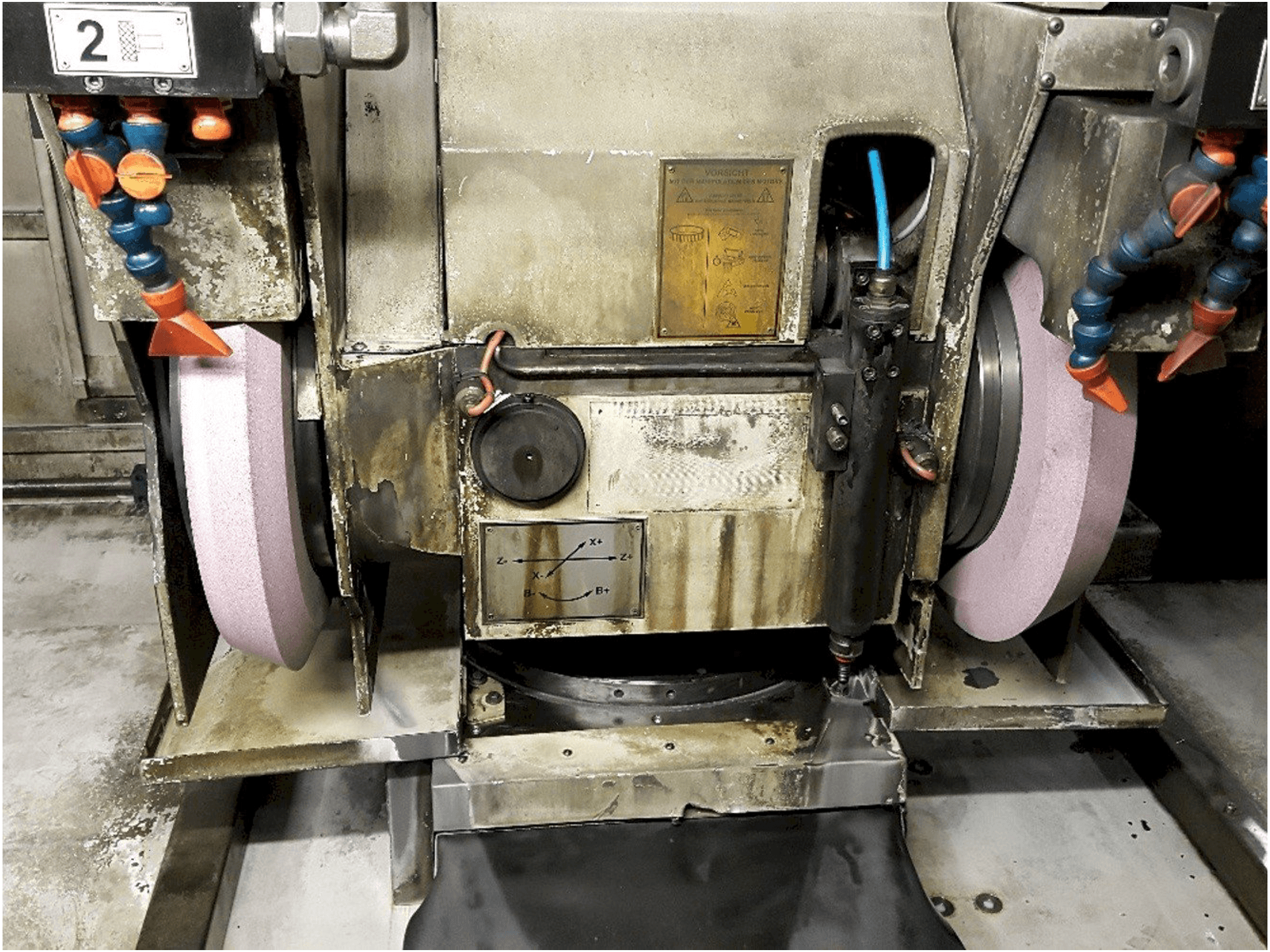 Prikaz stroja DANOBAT WT-62-3B sprijeda