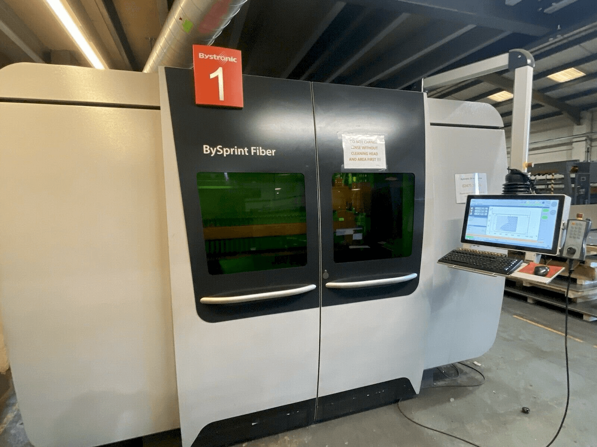 Prikaz stroja Bystronic Bysprint 3015 sprijeda