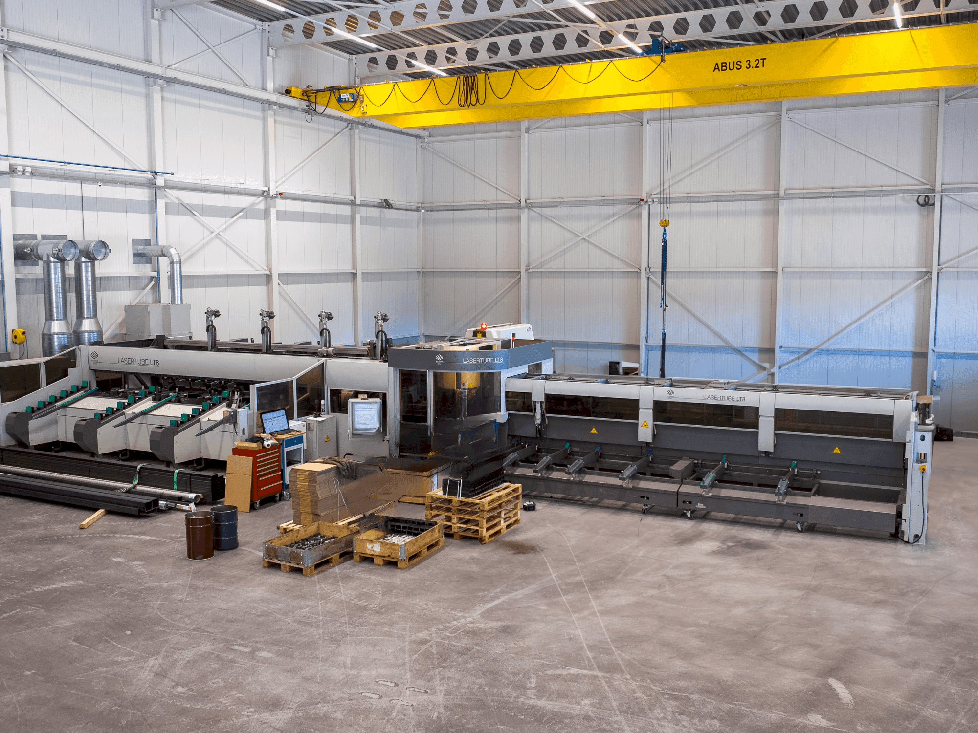 Prikaz stroja BLM Adige LT8 4kW Co2 sprijeda