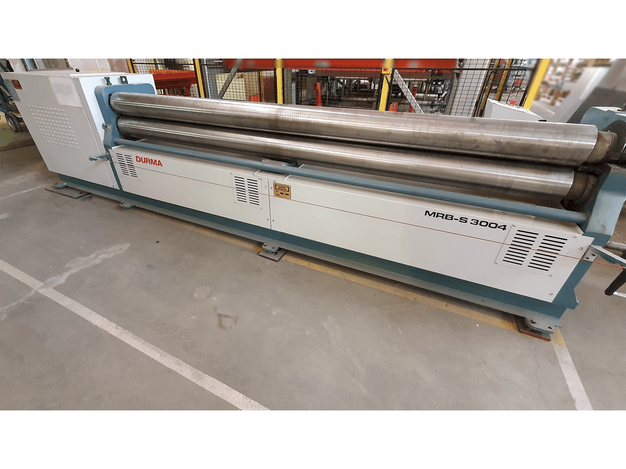 Prikaz stroja Durma MRB S 3004 sprijeda