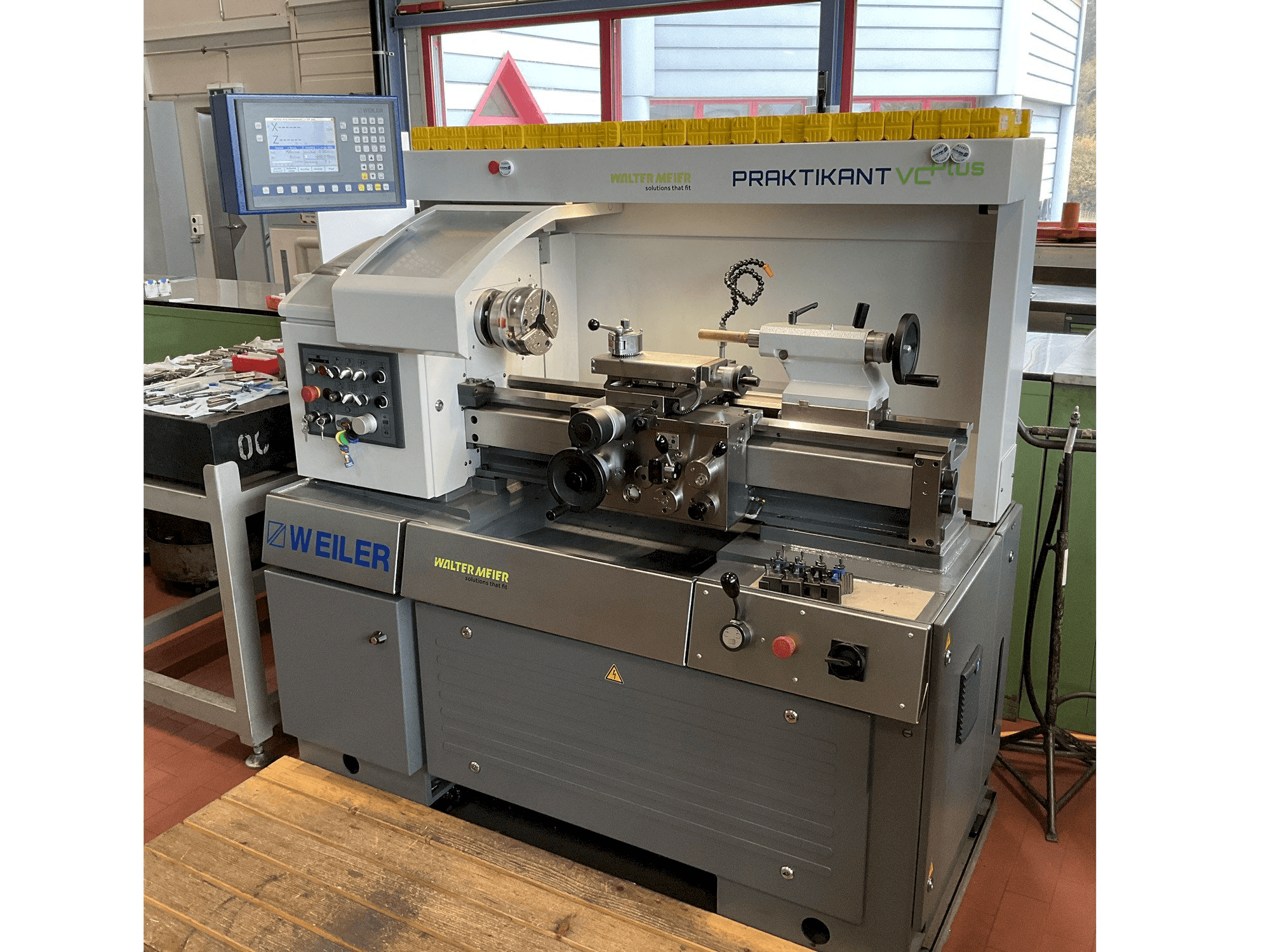 Prikaz stroja Weiler Praktikant VCplus sprijeda