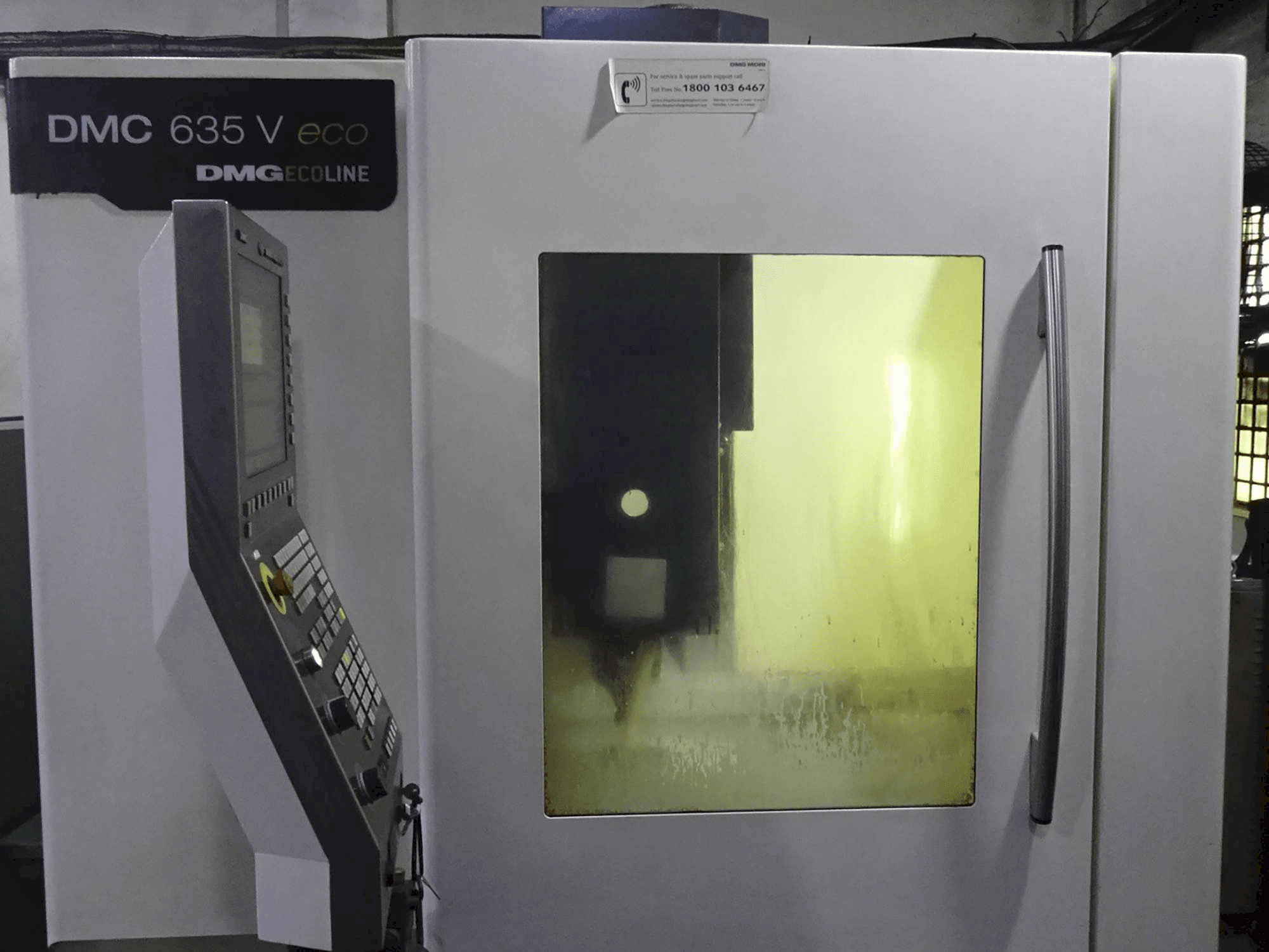 Prikaz stroja DMG DMC 635 V ECO sprijeda