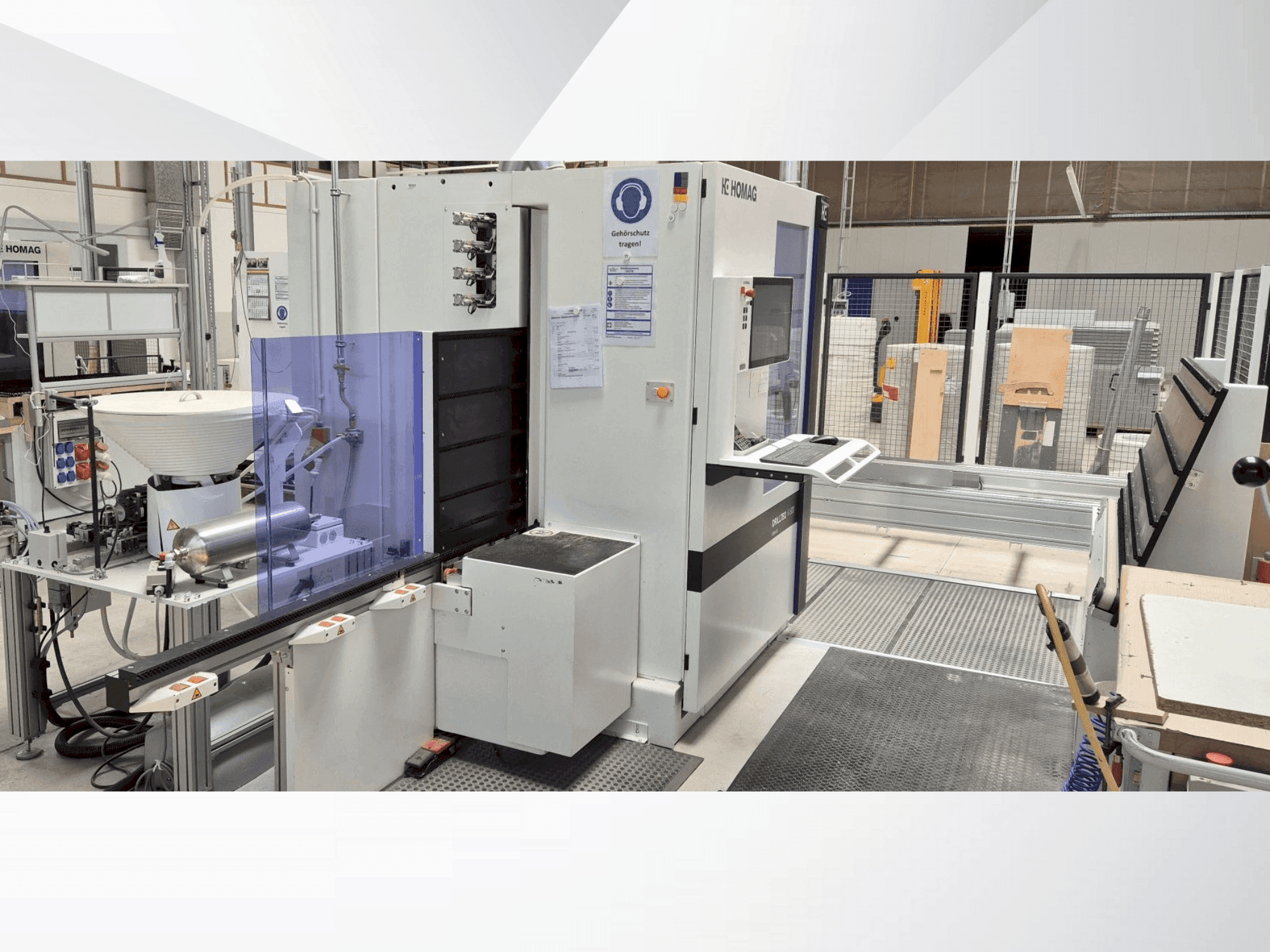 Prikaz stroja HOMAG DRILLTEQ V-500 sprijeda