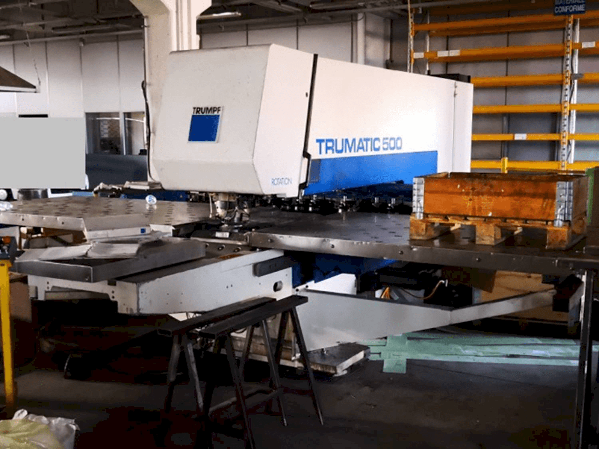 Prikaz stroja Trumpf Trumatic 500R sprijeda