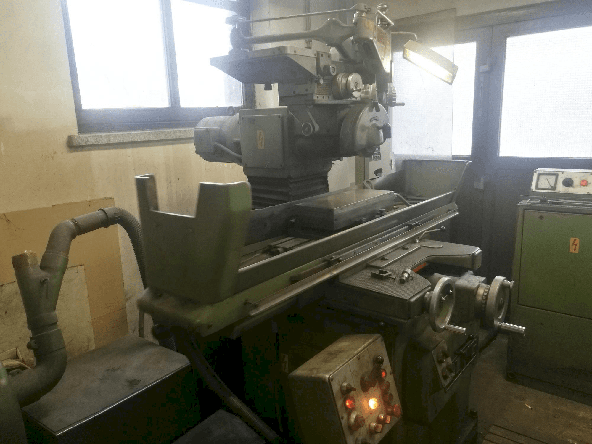 Prikaz stroja JUNG HF 50 RD sprijeda