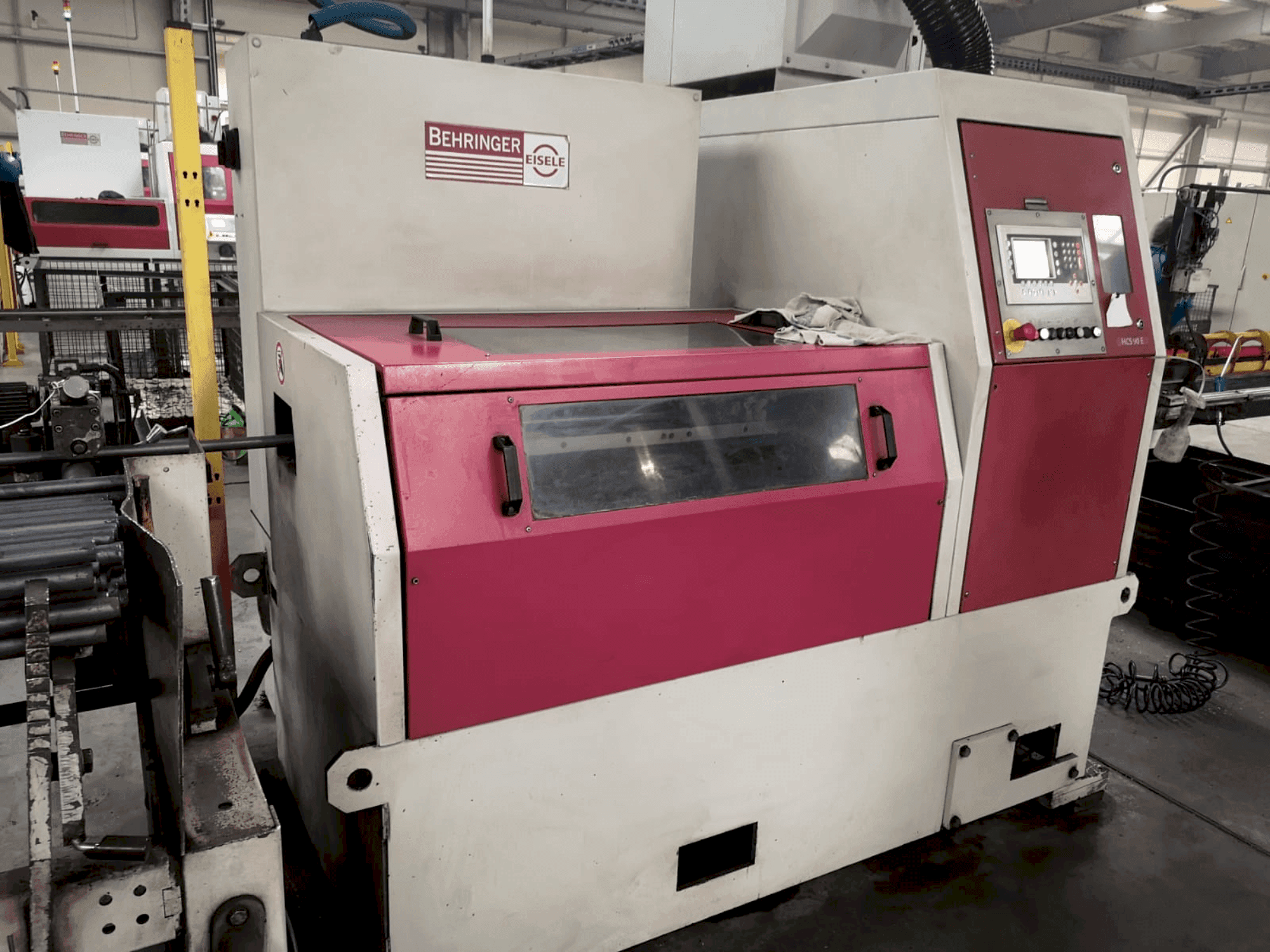 Prikaz stroja Behringer EISELE HCS-90E sprijeda