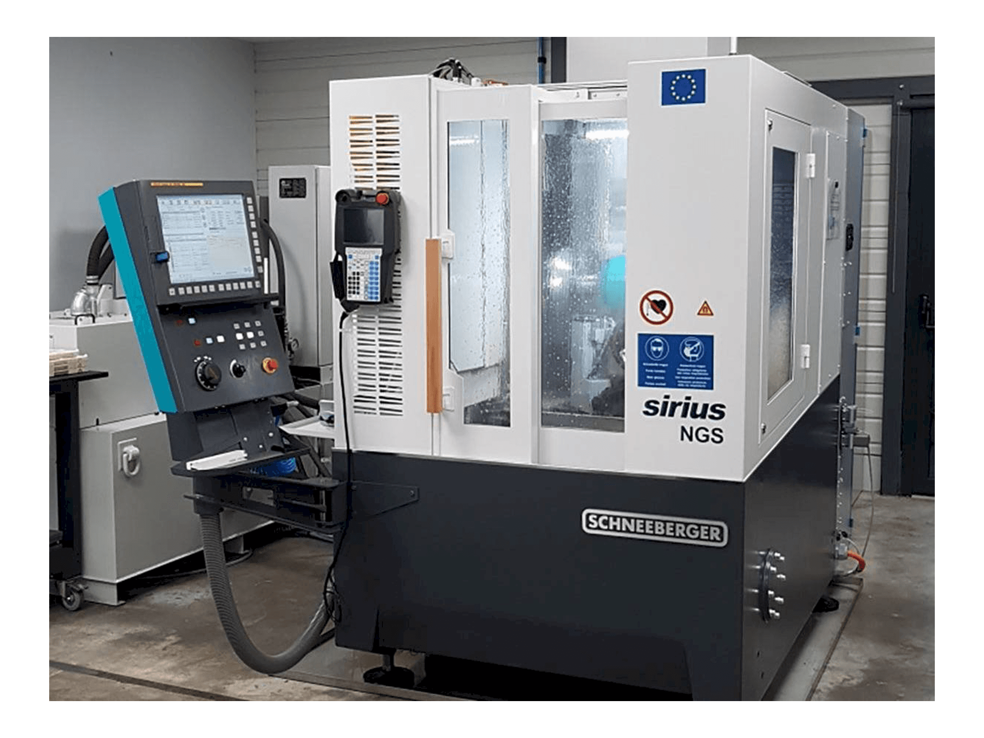 Prikaz stroja Schneeberger SIRIUS NGS sprijeda