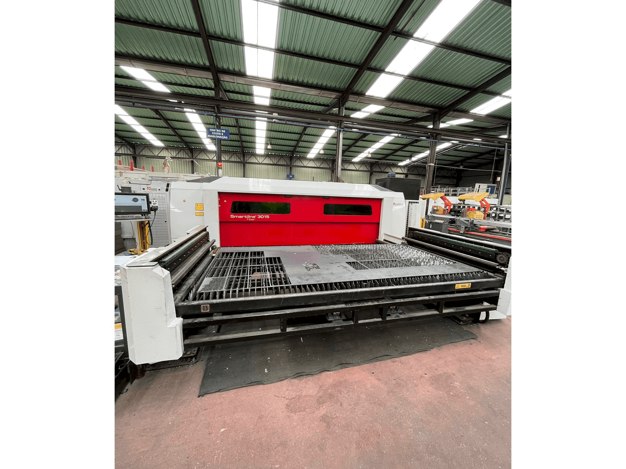 Prikaz stroja TCI Smartline Fiber 3015 3KW sprijeda