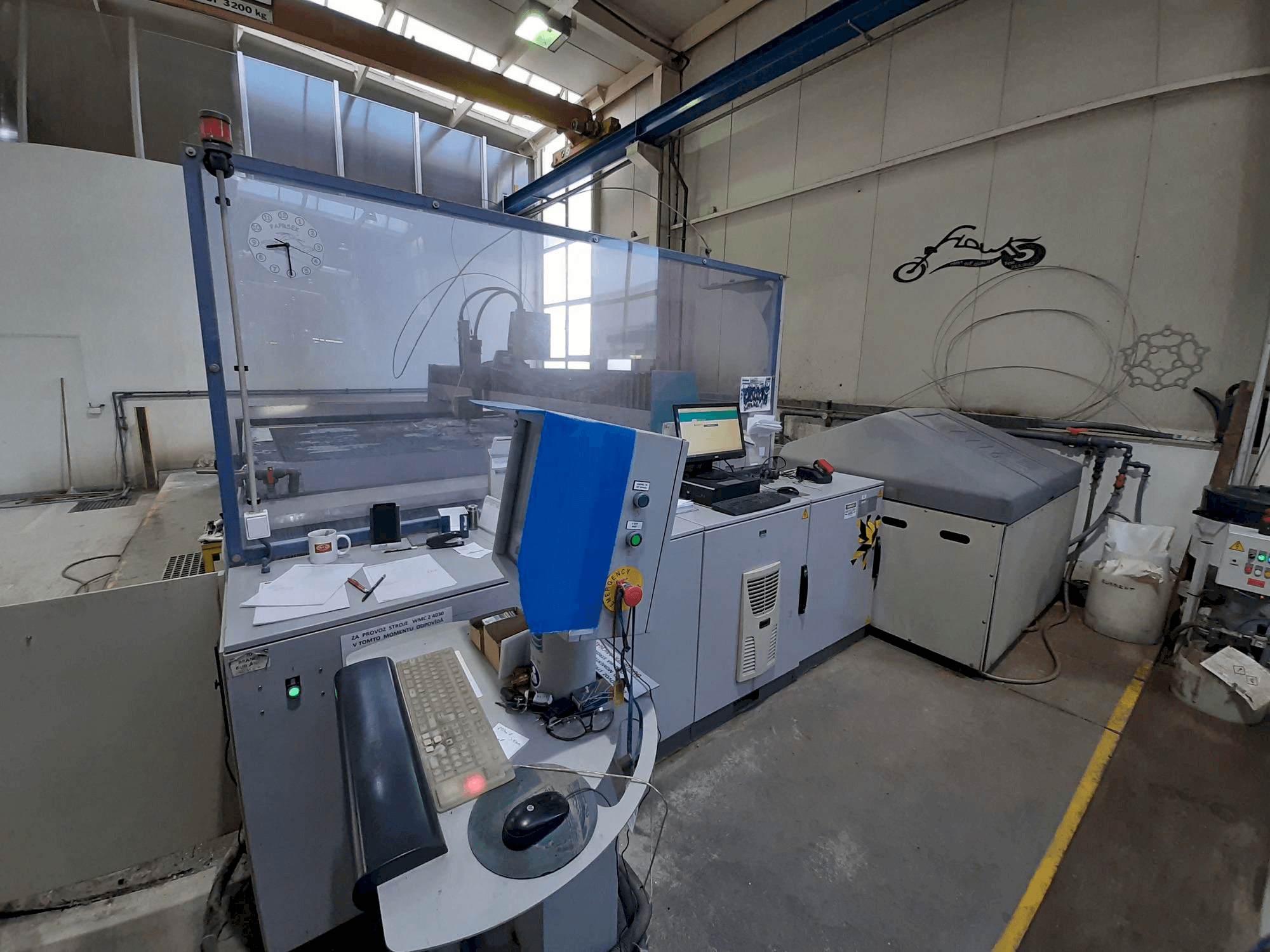 Prikaz stroja Flow WMC2-4030 sprijeda