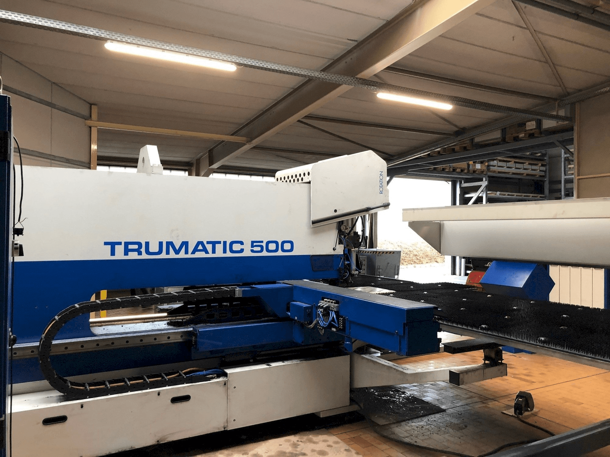 Prikaz stroja Trumpf Trumatic 500 sprijeda
