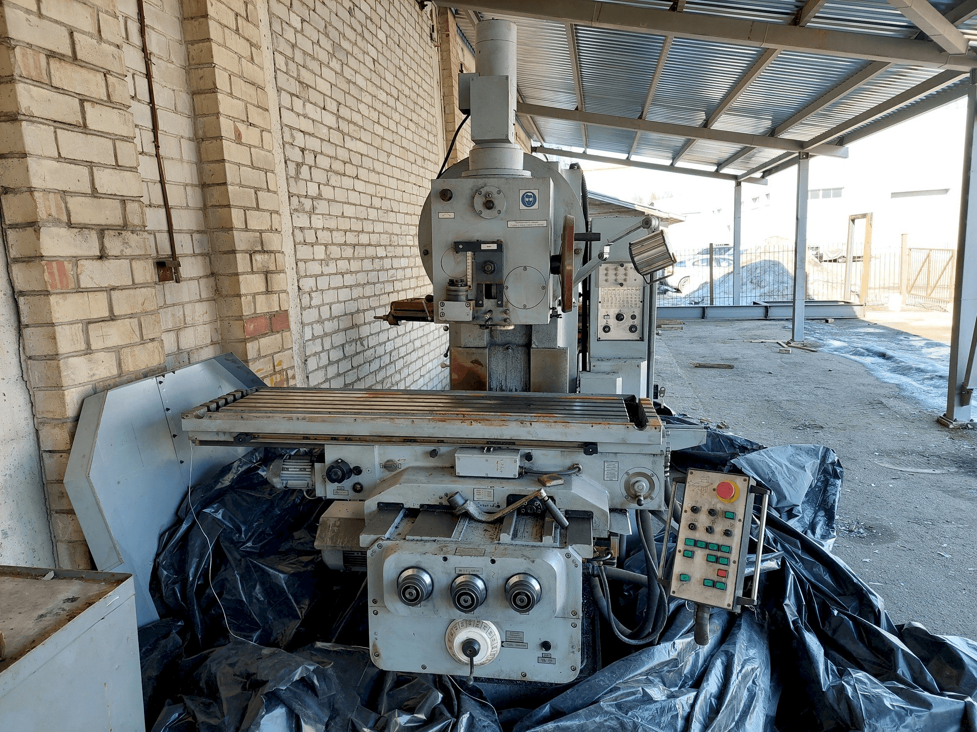 Prikaz stroja Heckert FSS450MR sprijeda