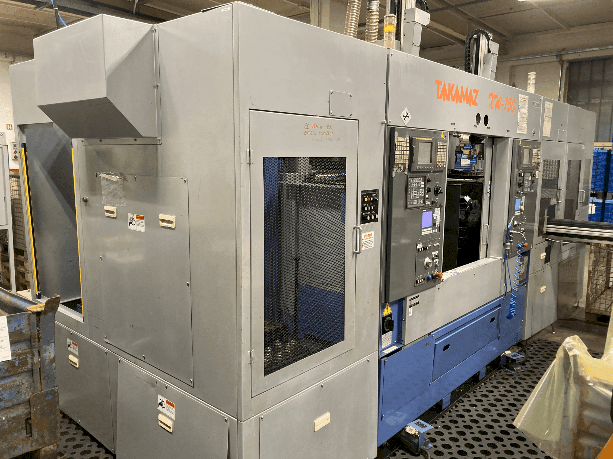 Prikaz stroja Takamaz XW-150 sprijeda