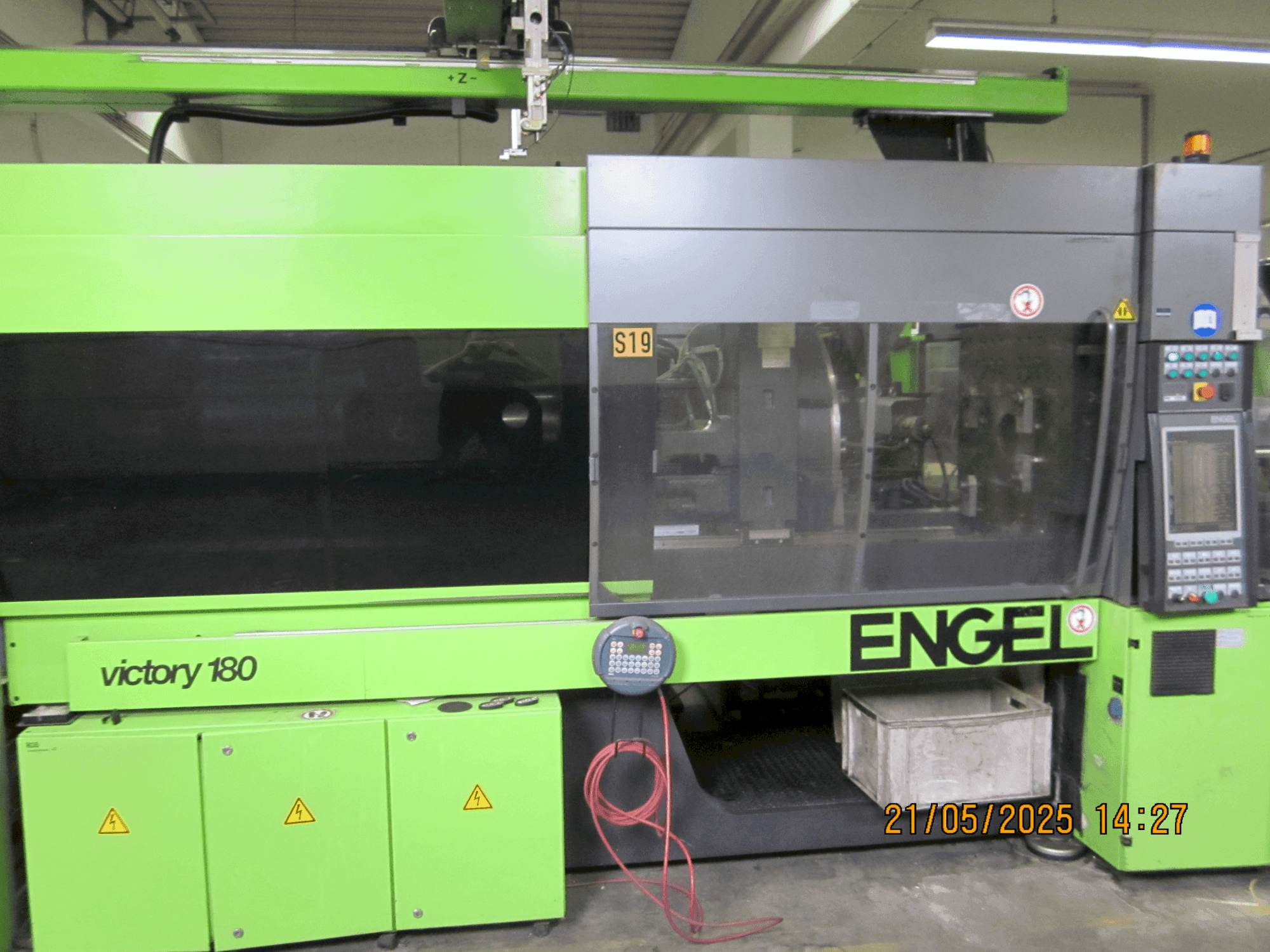 Prikaz stroja Engel VC 330H/200el/180 Combi sprijeda
