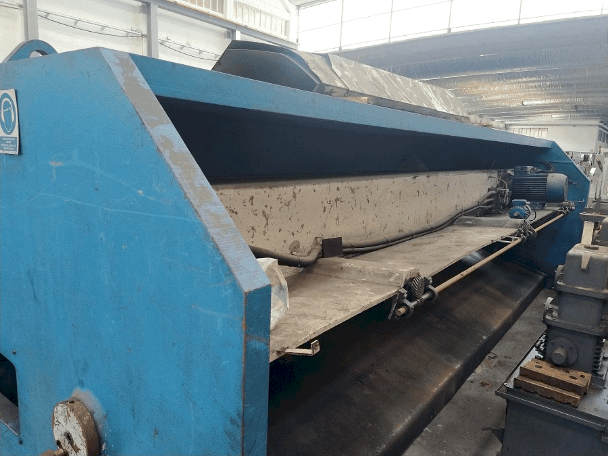 Prikaz stroja JORDI CH 6100 - 10 sprijeda