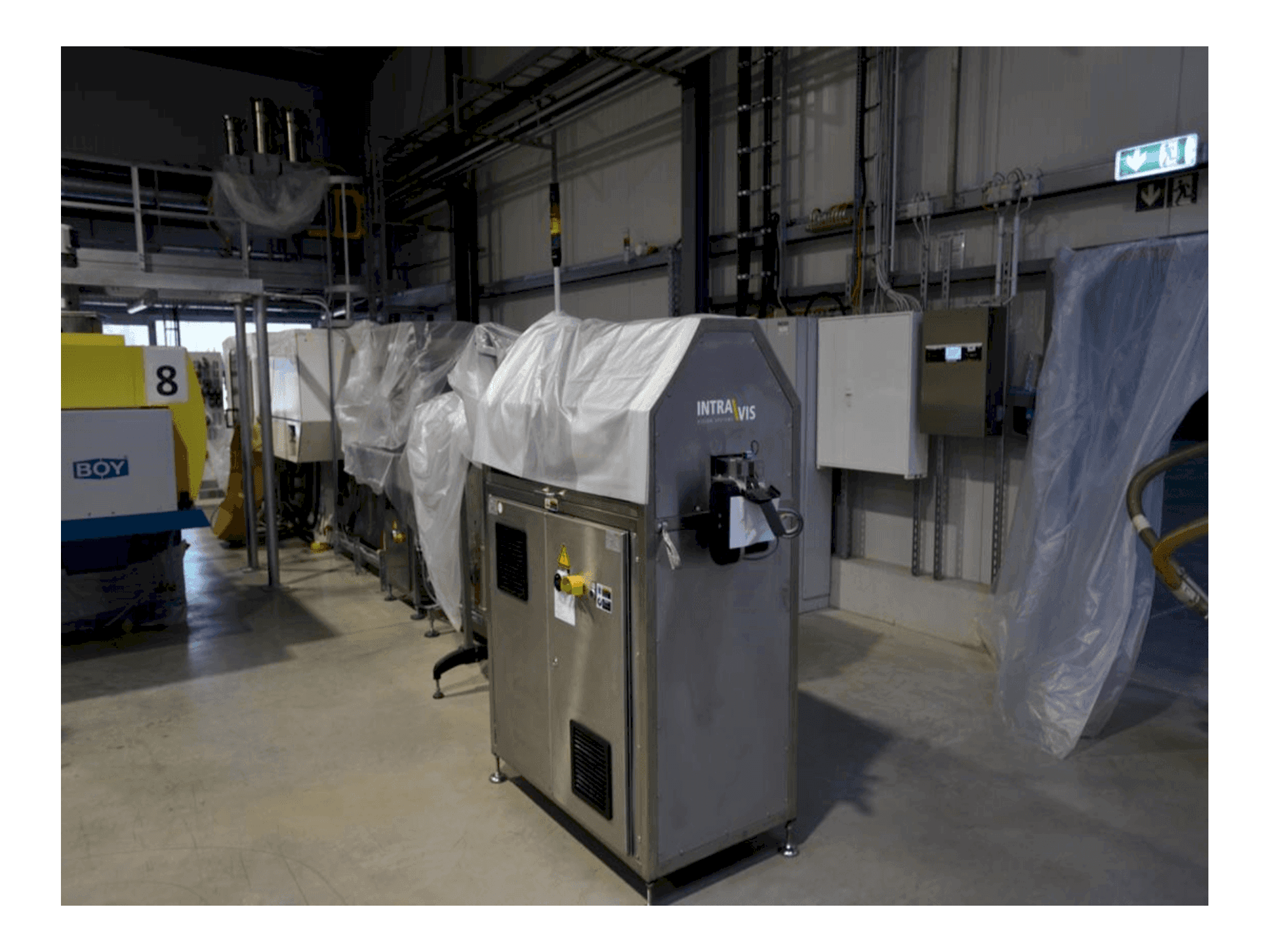 Prikaz stroja INTRAVIS Capwatcher 6432 sprijeda