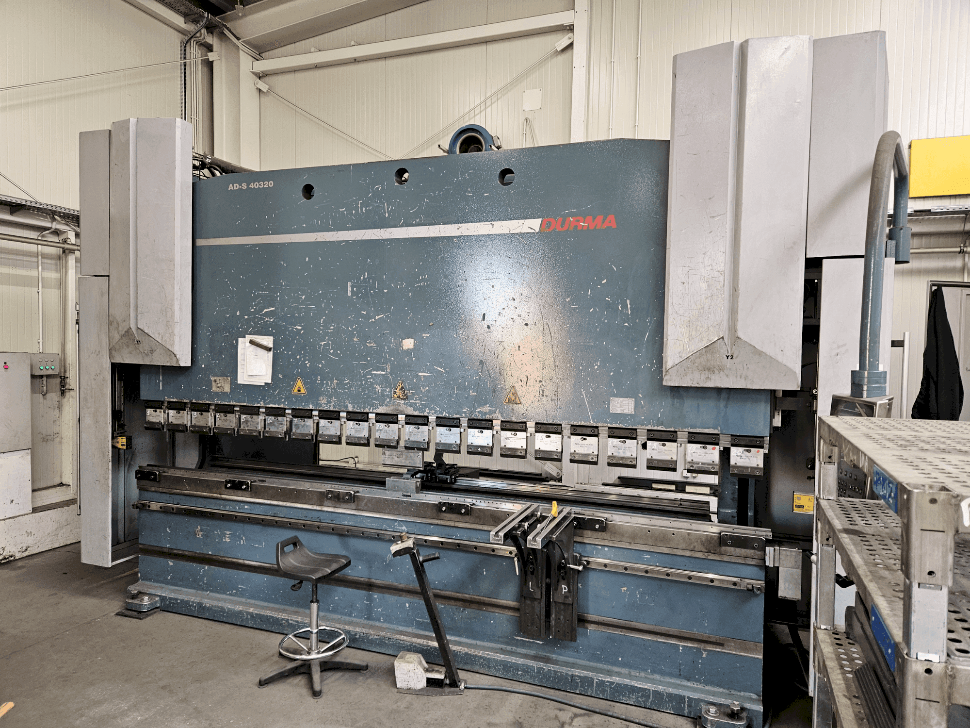 Prikaz stroja Durma AD-S 40320 (2012) sprijeda